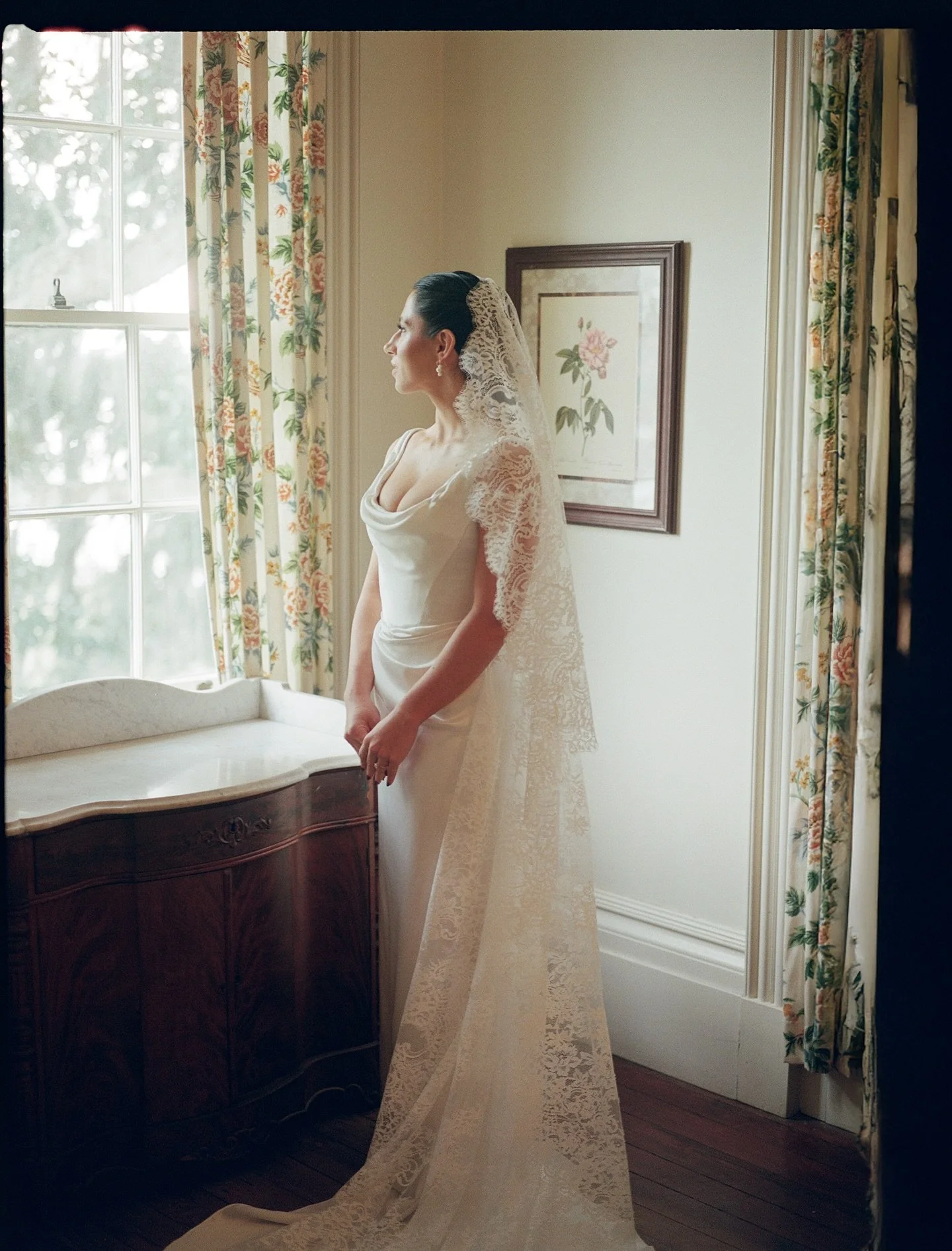 Scotland and Tyler&rsquo;s wedding on the river. So fun getting to know and shoot these two and their loved ones and so excited to share the rest

Film photography. Charleston photographer. Charleston photography. savannah photographer. East coast we