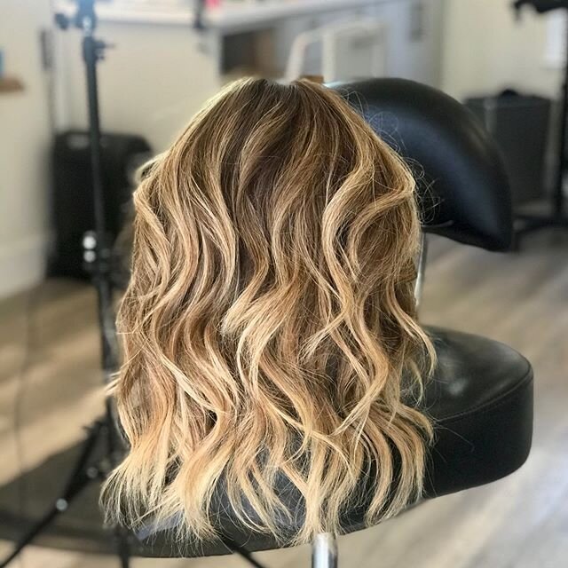 I purposely put darker tones through my summer blondes...
1. It looks so beautifully beachy and rich.
2. The 🔆 is going to take a toll and cause hair color to fade and/or lighten.  3. When this beauty (for fun sake if she were real) returns she will