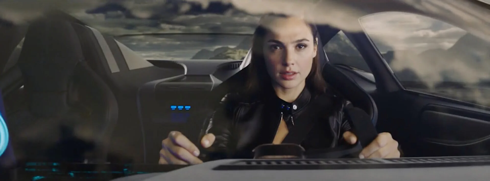 HUAWEI MATE 20 DUAL AI POWER GAL GADOT.jpeg