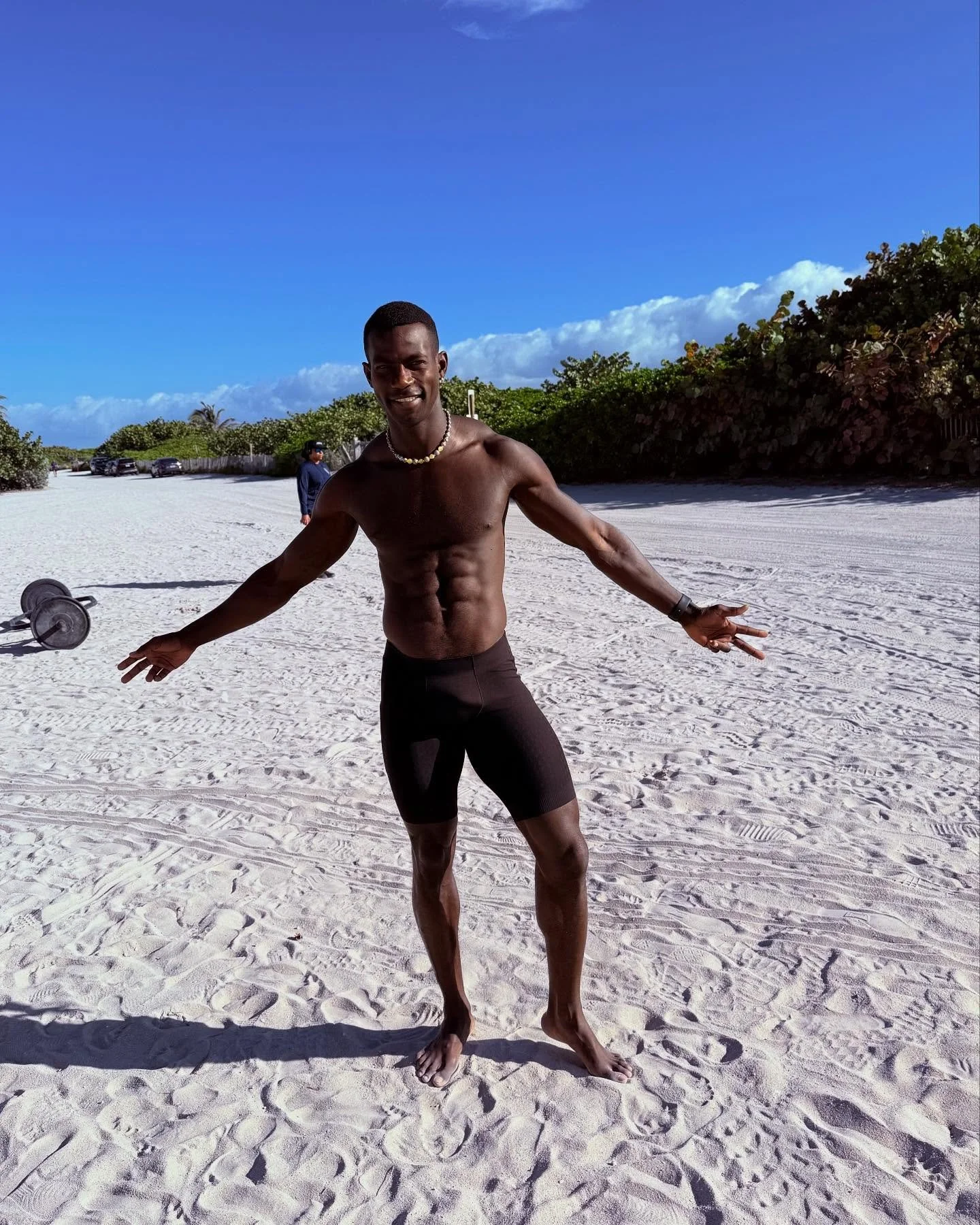 January something year something.😅Wait for last slide 
Keep moving 🤗
.
GLASSES 👓 @juancas_theroom 
.
I can show you how to stay mobile #dm 1-1 coaching 💪🏿