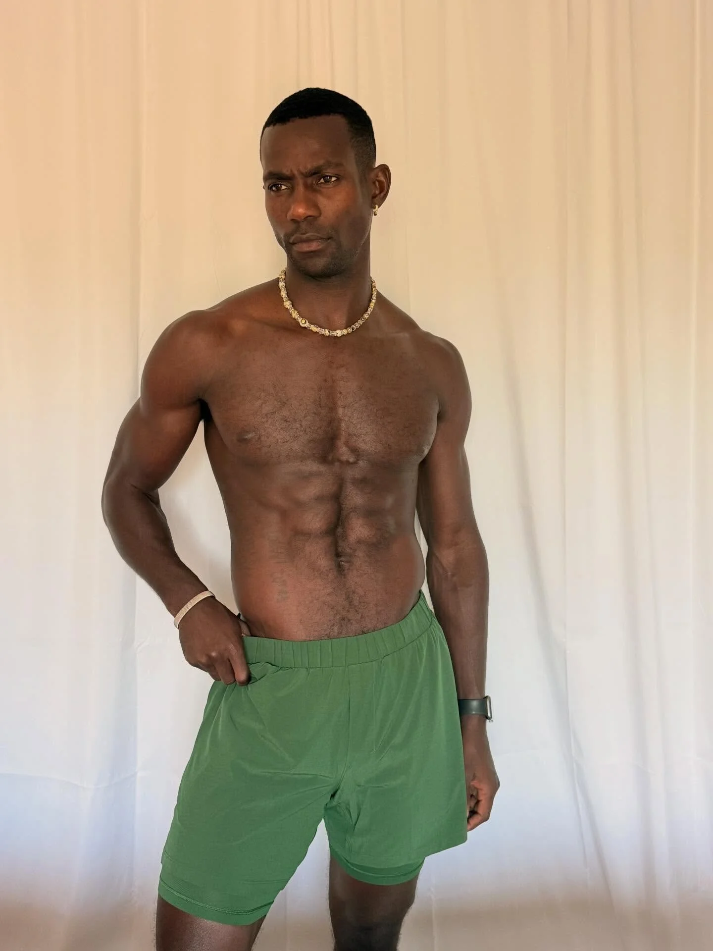 @lululemon shake out run essential 
Thank ya team. 
.
Will be starting from the Lincoln road store at 830am
Come out for the vibes and leave with the community 🕺🏿