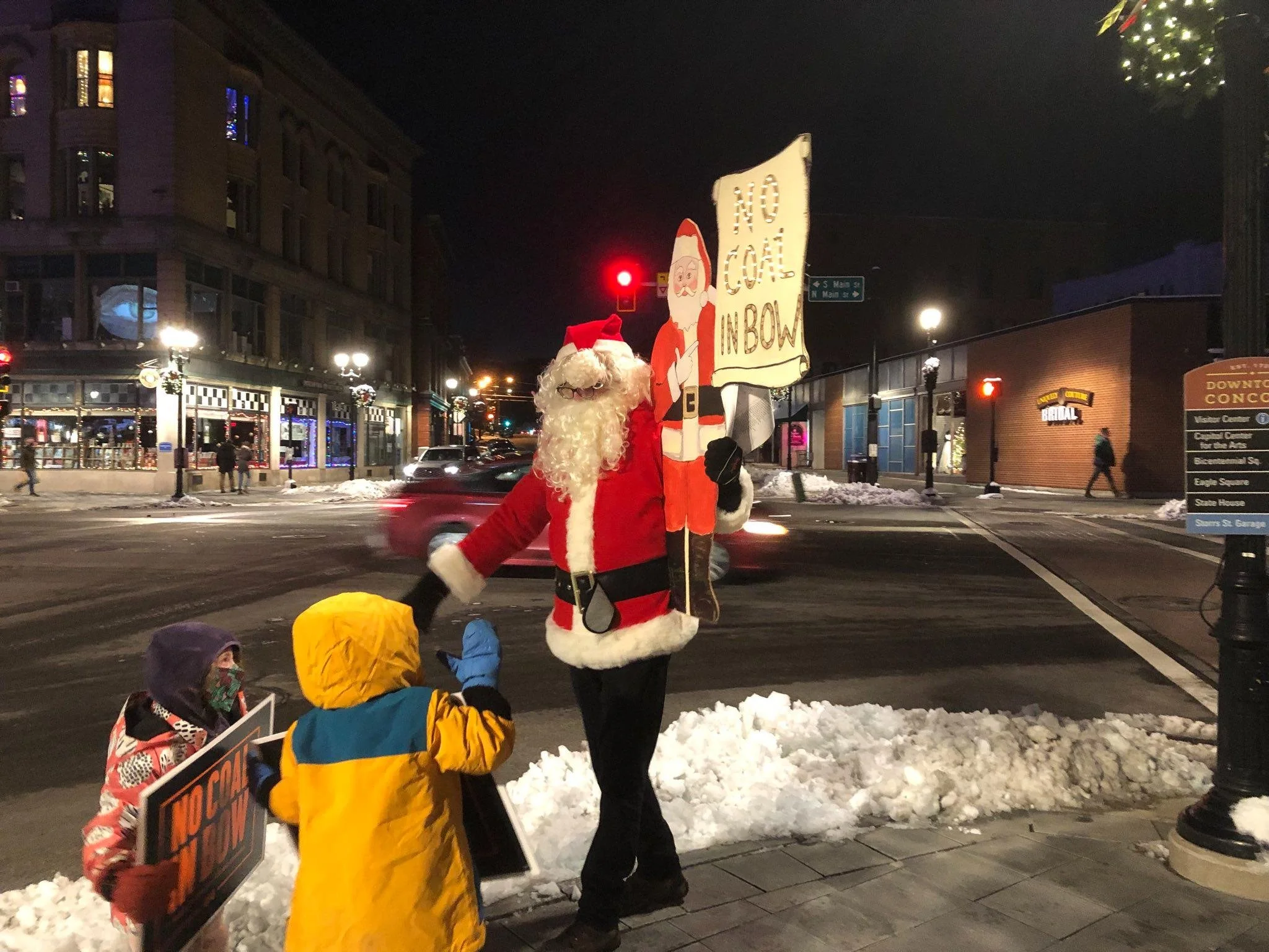 Fireworks and Climate Carolers Call for End of Coal