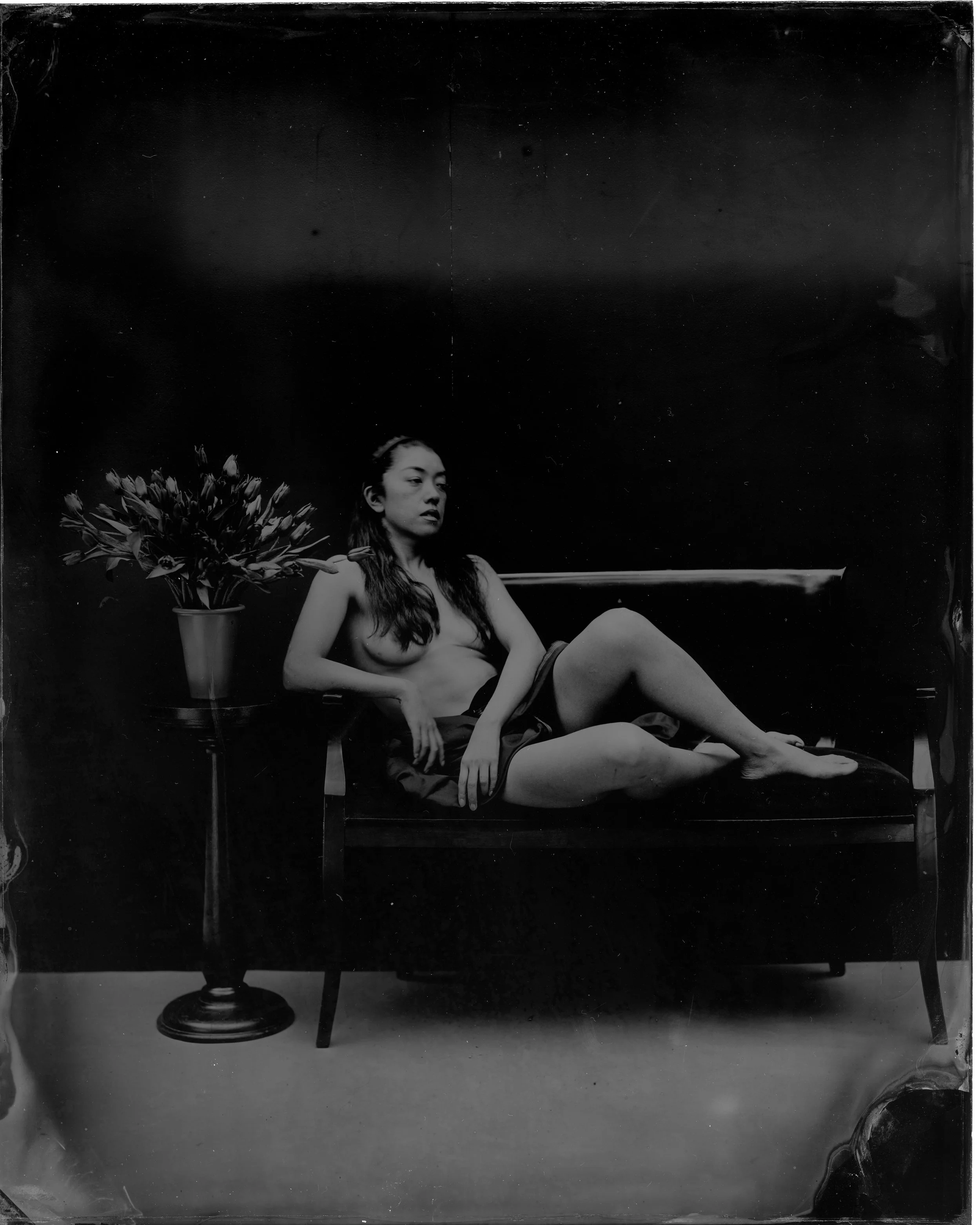 GlassPlate_KimYoungonCouch.jpg