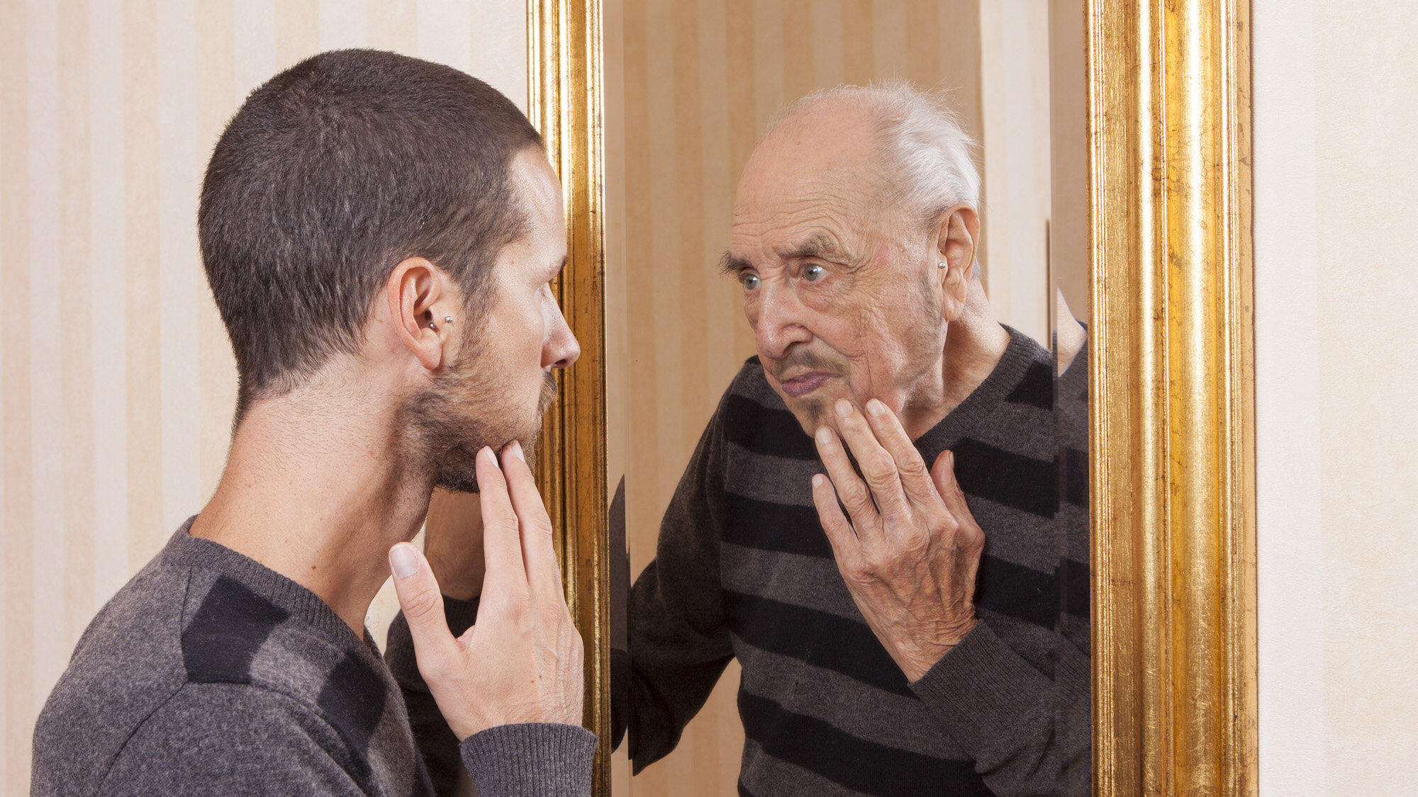 "Everyone’s Gay In Space" by Julie Sondra Decker Ranks Top on Amazon!