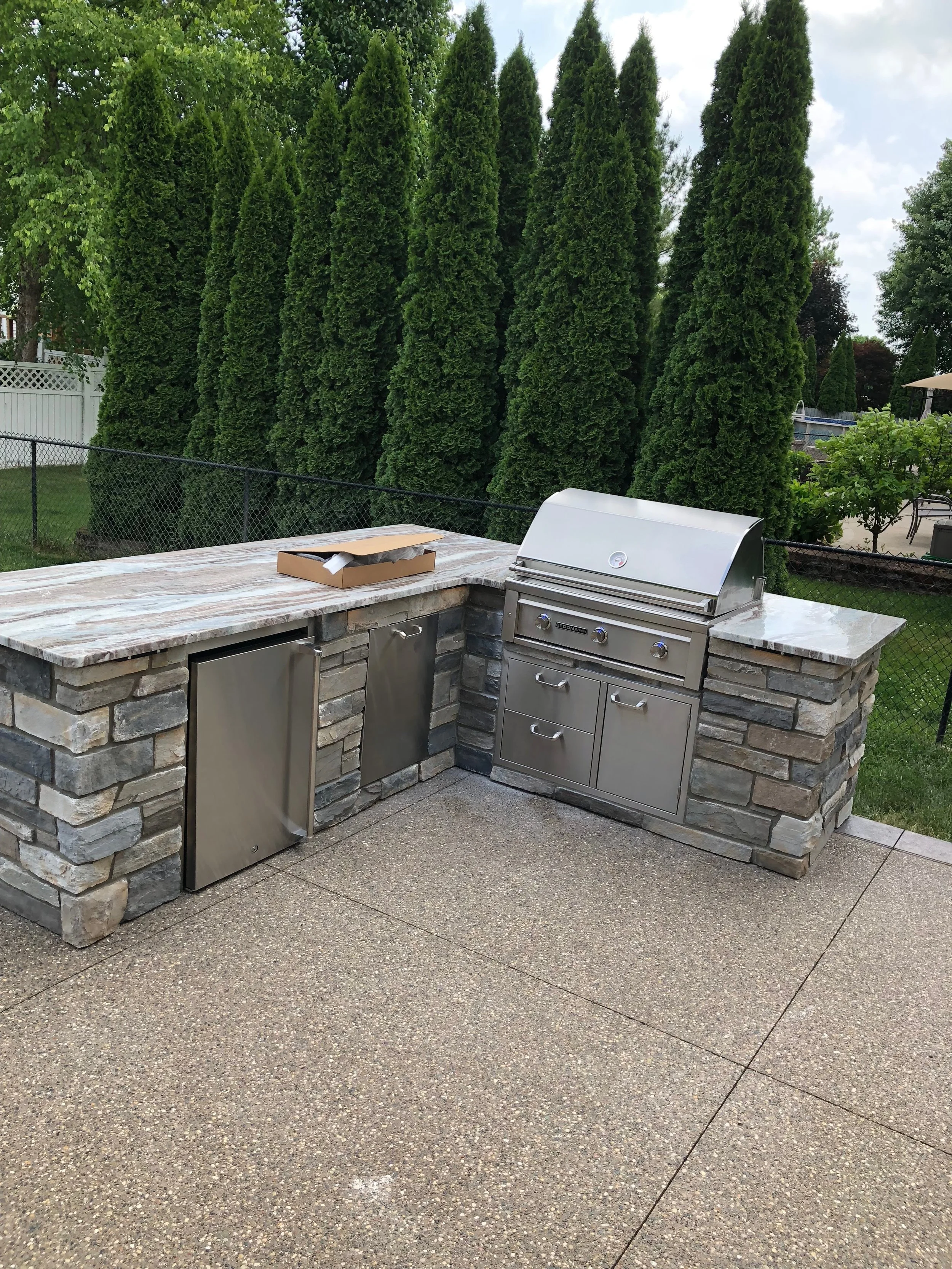 Outdoor Kitchen