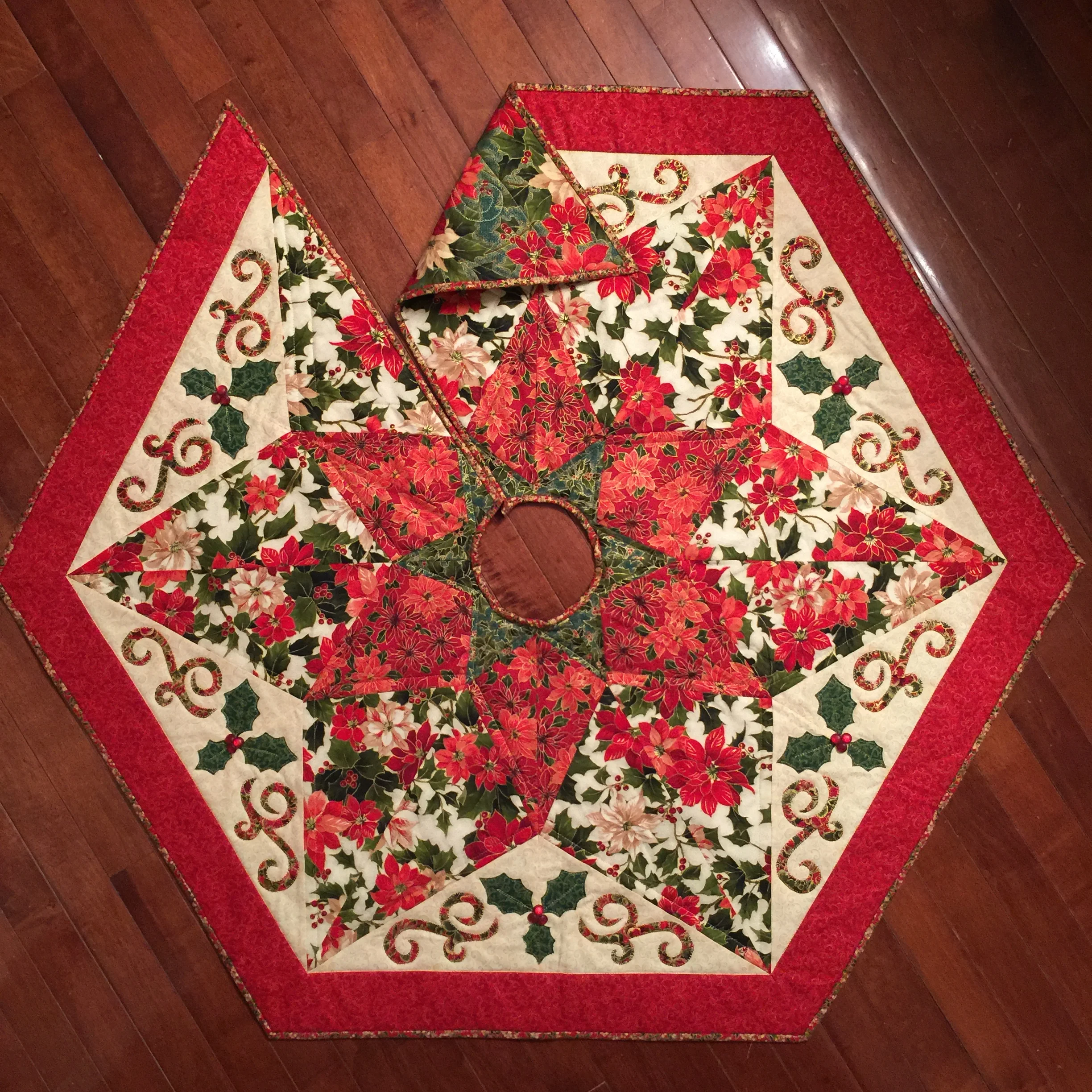 Holly Time ~ Mailed Pattern