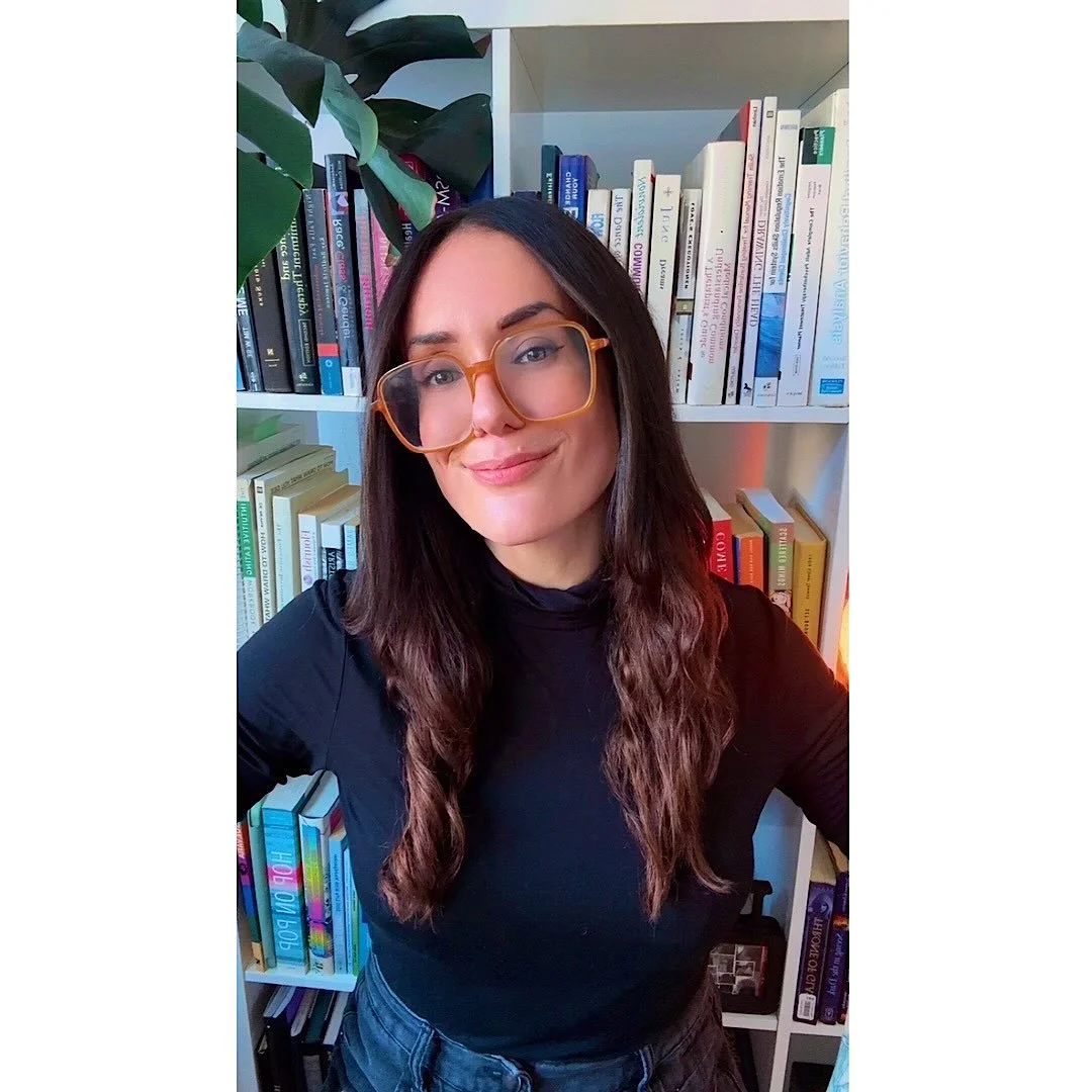 why hello! 
thank you for being here 💕

happy to announce some offerings:

🧠 dei workplace trainings- neurodiversity in the workplace 
🌸 continuing education- neurodivergent affirming and accommodating practices in therapy

also in the works:

🧠 