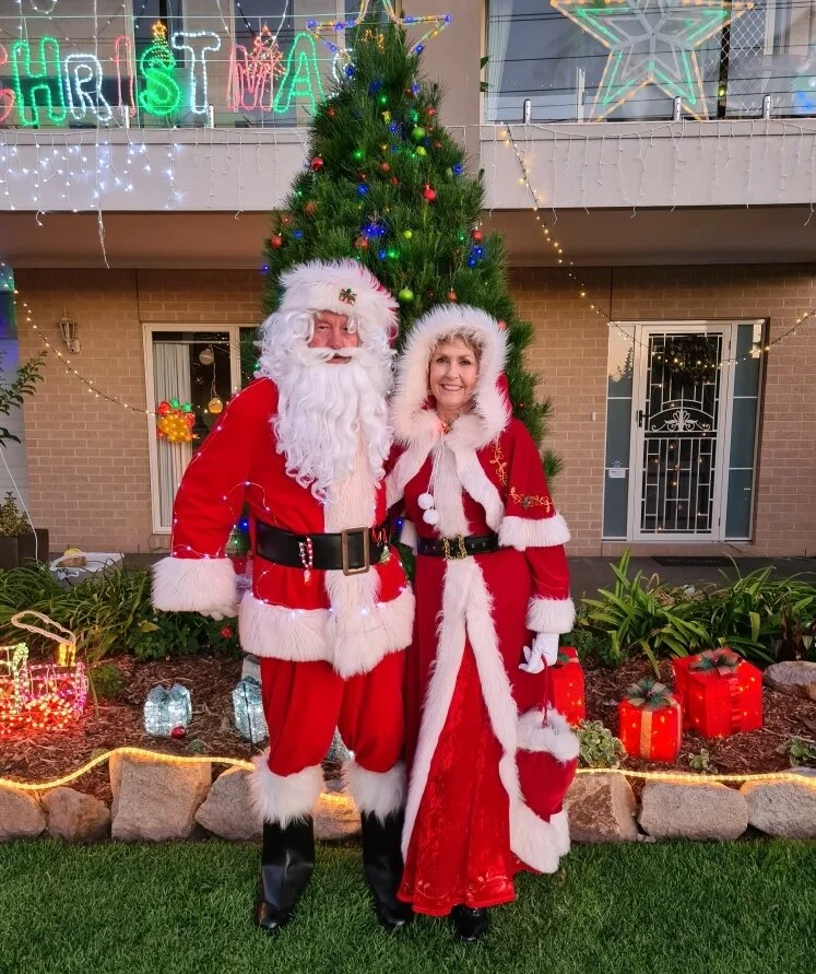 Ken Baade & Leonie Orgill - Spreading Christmas Joy (Part 1) — Kerryn ...