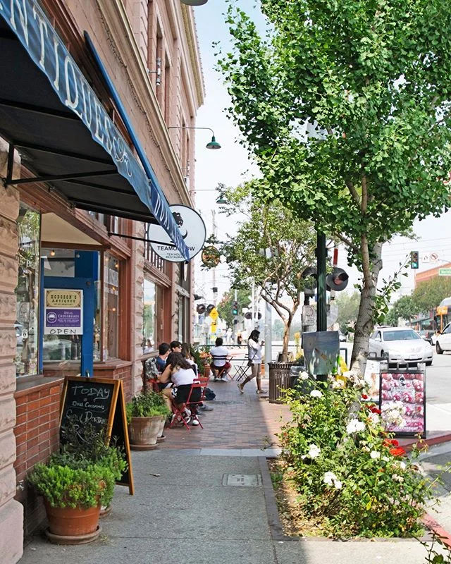 Golden Oaks Apartments