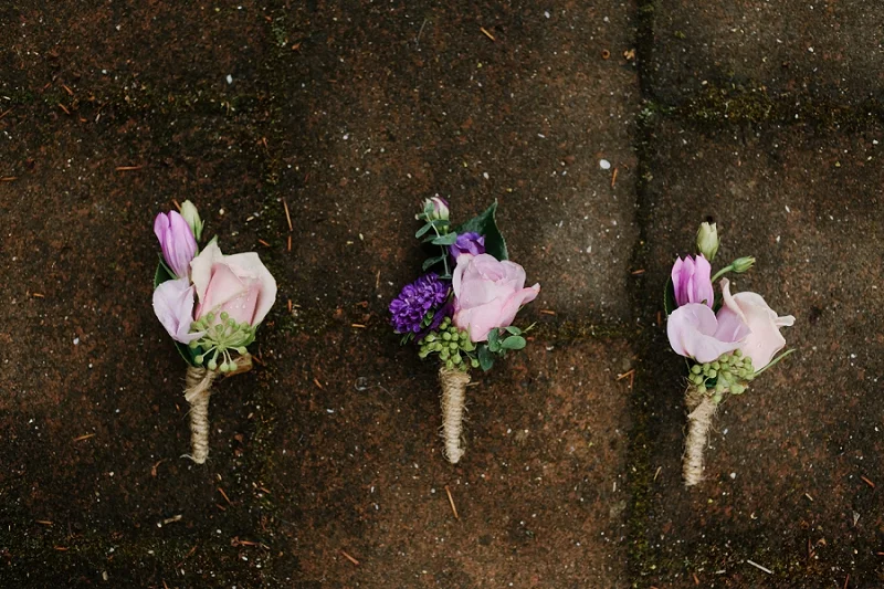 Anne-Paar-Wedding-Photography buttonholes.jpg