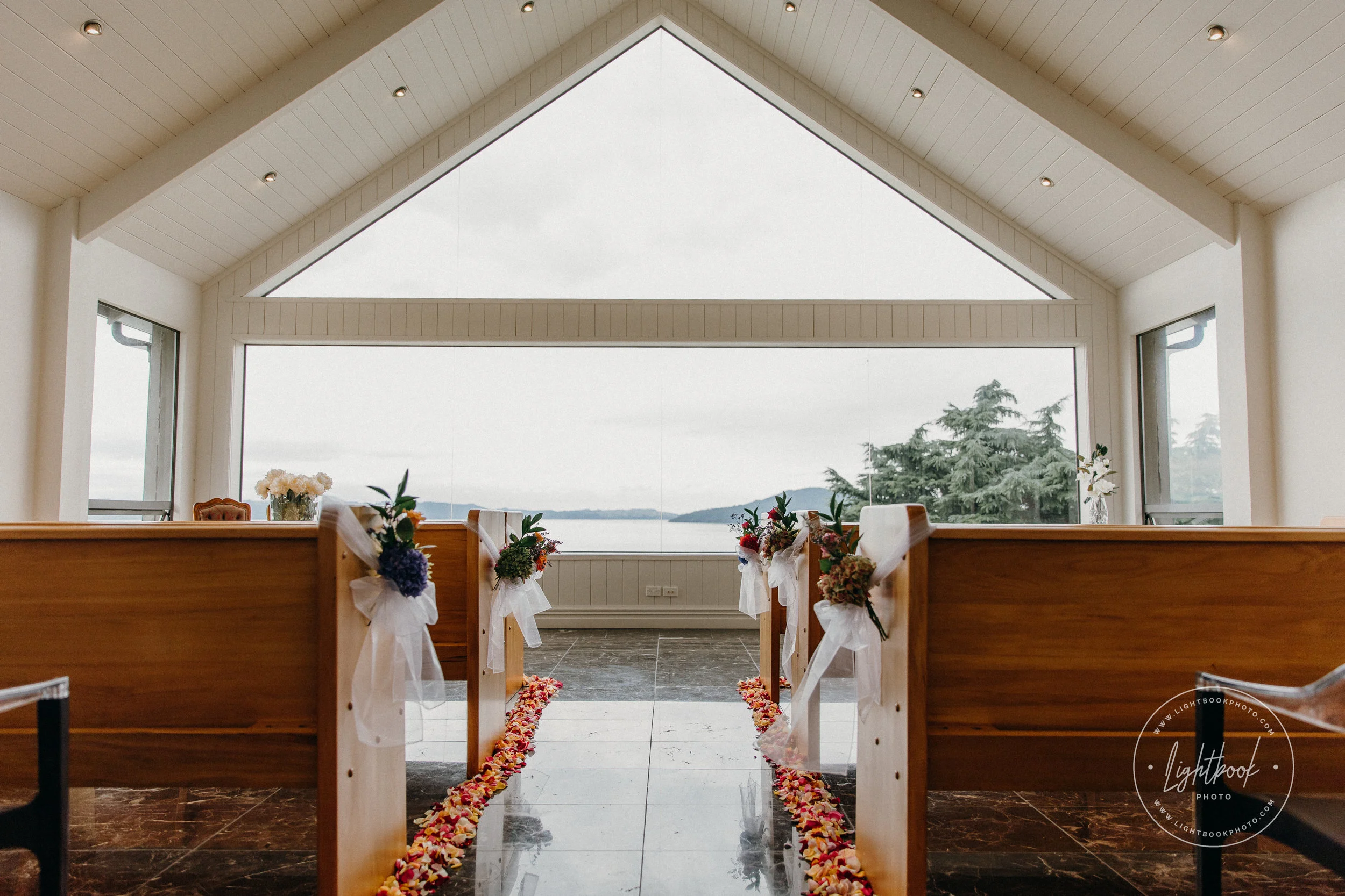 Rotorua_Wedding_Lightbook19-8.jpg
