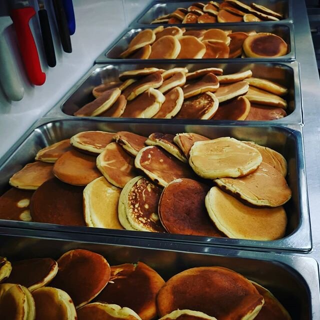 Pancake Tuesday was a great success this year. Lots of pancakes went out for delivery!!
#foodporn #foodpic #cork #corkcity #corkfood #corkfoodie #officecatering #hannahskitchen #caterers #canapes #sandwiches #eventcateting #nofilter #instagram #panca