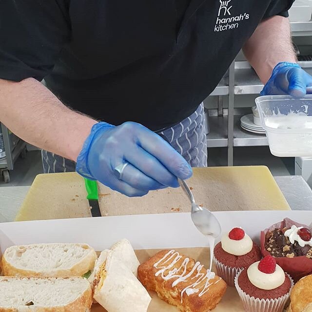 Paul's busy drizzling the lemon drizzle cake for the afternoon tea boxes this morning!! #afternoontea #shoplocal #cork #baking #familybusiness #ballincollig #drizzle #foodie