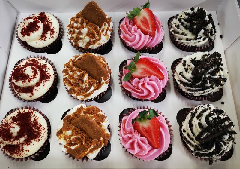 Hannah's Kitchen Cork Cupcakes 12.jpg