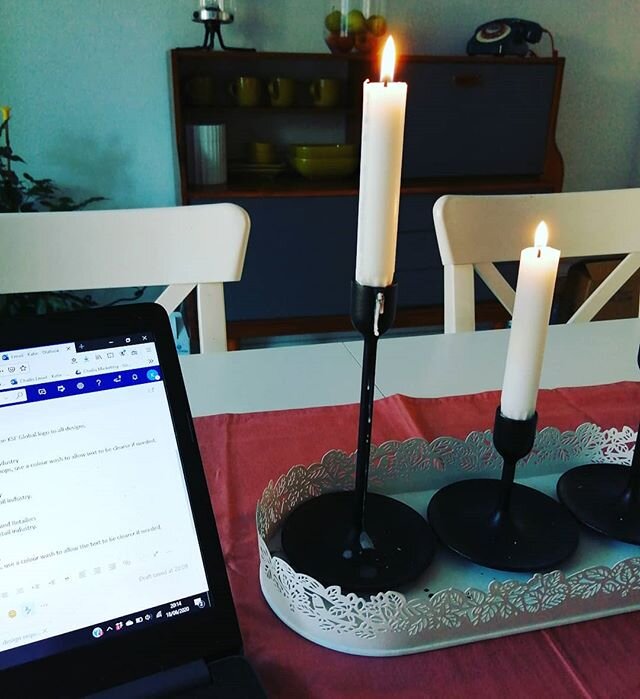 Burning the candles at one end tonight to get ahead and earn to free time in the sun tomorrow! The beauty of being a freelancer!

#nationalfreelancersday #nationalfreelancersday2020 #freelancemarketing #freelancer #workfromhome #workfromanywhere #sel