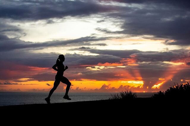 Run Before The Rain :: Australian triathlete Emma Jeffcoat trains at Long Reef Headland and Collaroy ocean pool on May 29, 2020 in Sydney, Australia. Jeffcoat usually spends half the year training and competing overseas, representing Australia in the