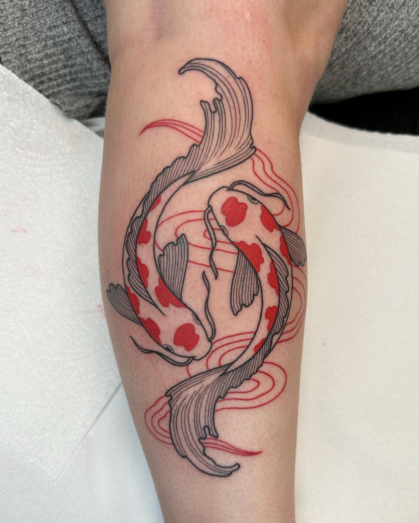 One from this morning for Robyn, thanks again 🤙 
.
.
.
.
.
.
#koitattoo #yinyangtattoo #yinyang #koifish #tattooed #tattoos #manchestertattoo #tattoodesign