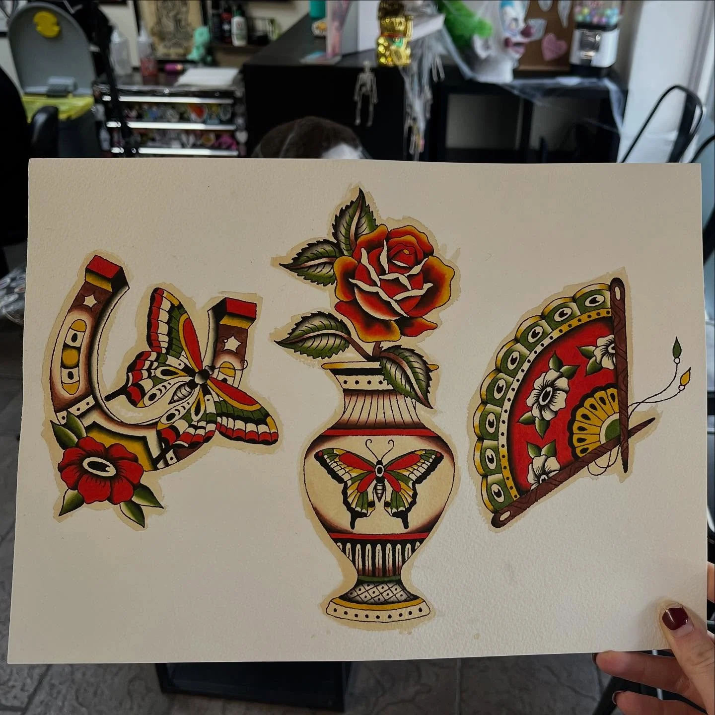 Available to be tattooed ❣️
Colour or just black 

#tradtattoo #americantraditionaltattoo #americantrad #traditional #traditionaltattooing #traditionalflashtattoo #tattoomanchester #manchestertattoo #manchestertattooist #manchestertattooartist #manch