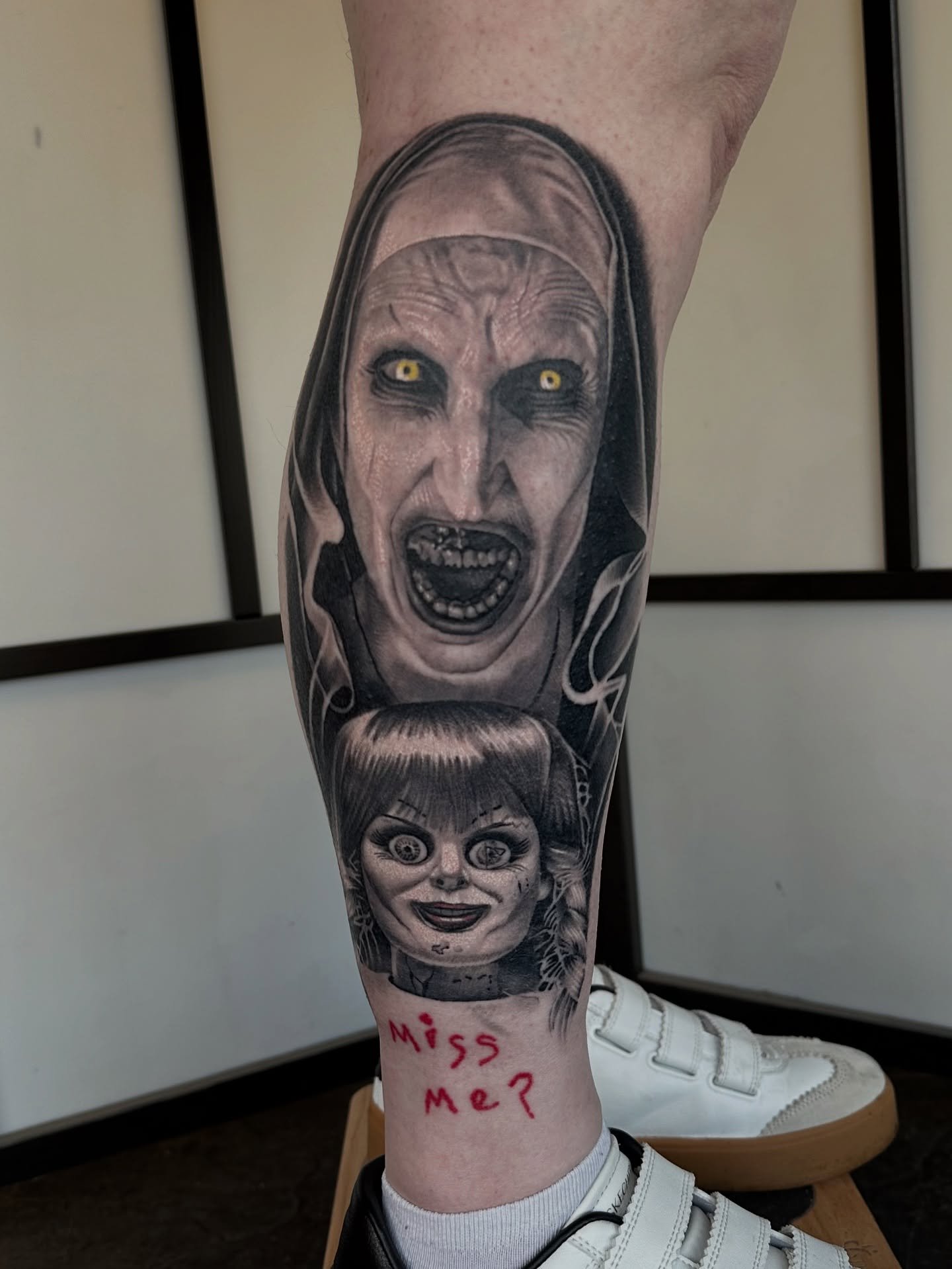 Horror piece by @benalmondtattoos benalmondtattoos 
.
.
.
.
.
.
#tattoos #portrait #blackandgreytattoo #tattooing #realismtattoo