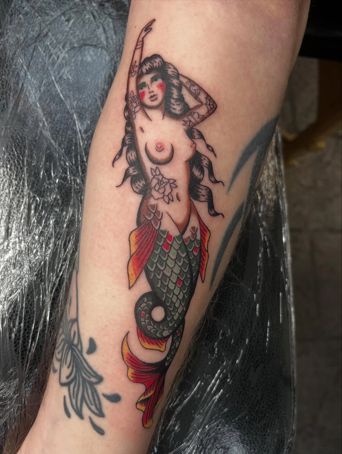 Traditional mermaid made by @isobelrileytattoo