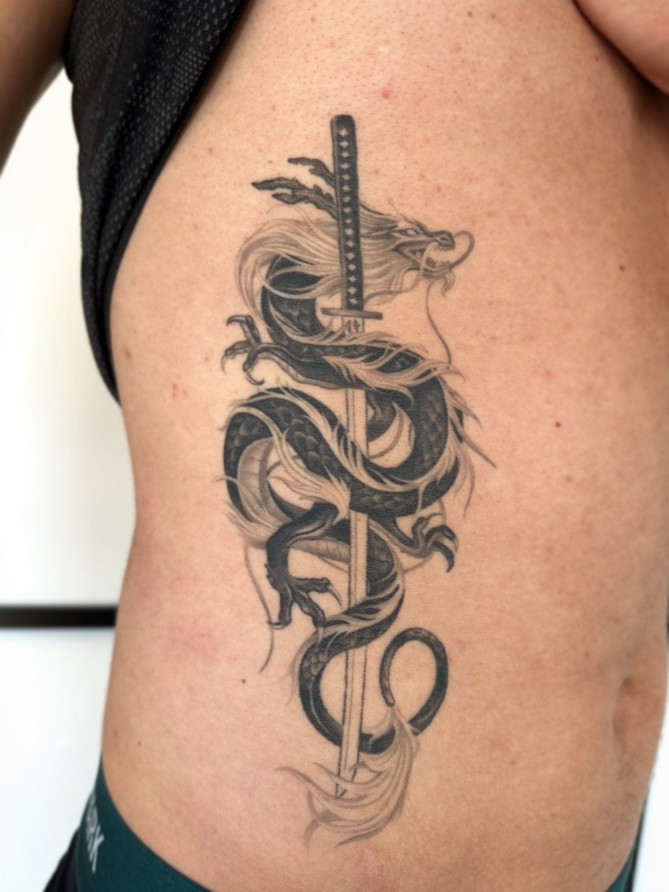 Healed piece by @benalmondtattoos 
.
.
.
.
.
.
.
#dragontattoo #tattoos #finelinetattoo #manchestertattoo #blackandgreytattoo