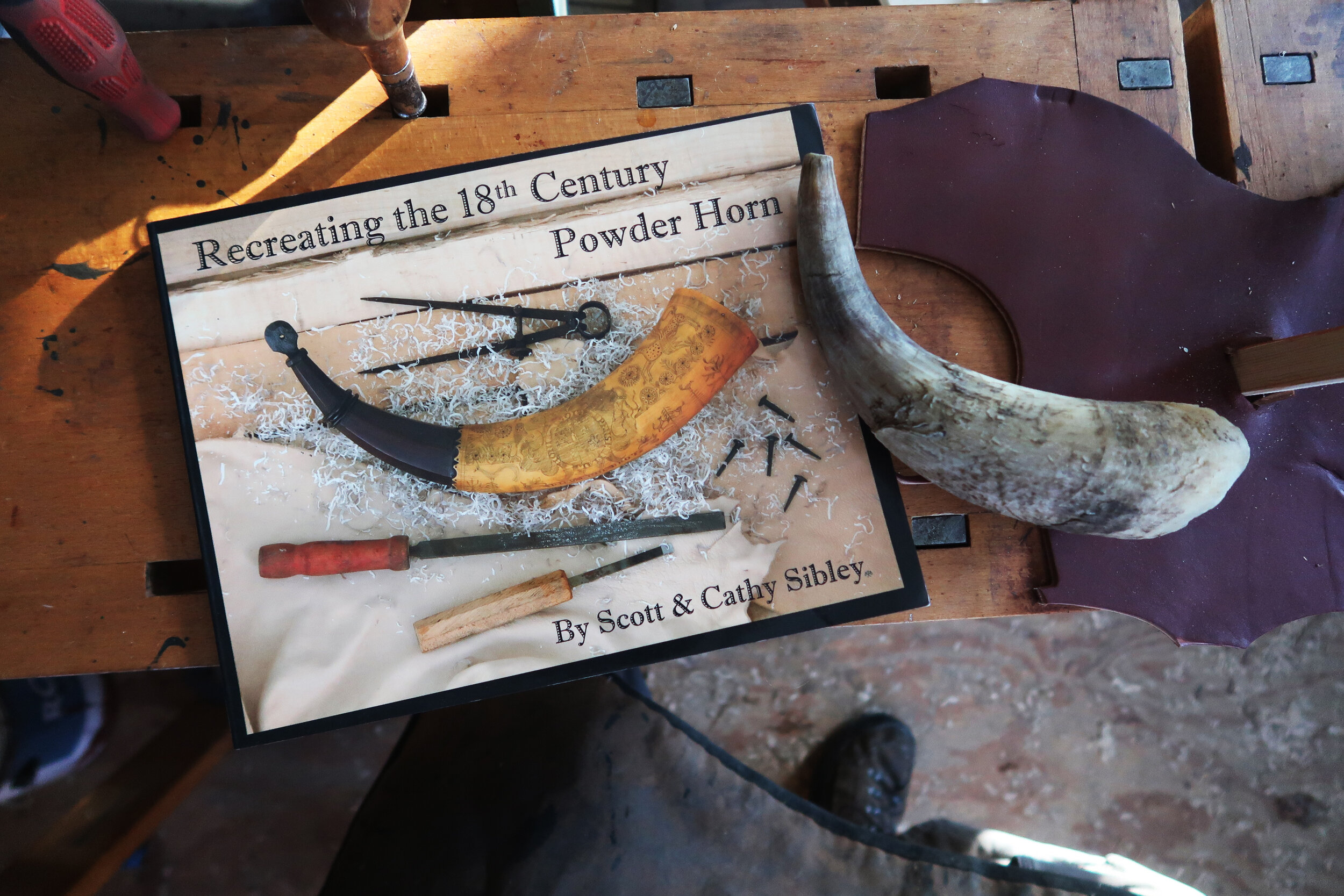 How to make a simple powder horn  DIY blackpowder accouterments — The NMLRA