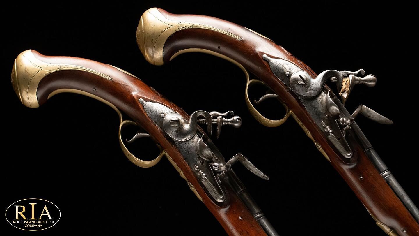 Happy #flintlockfriday
Pictured here are Alexander Hamilton&rsquo;s personal pistols as carried by the founding father in the American Revolutionary War. 

Learn more about these on Monday&rsquo;s episode of the Muzzle Blasts Podcast when we talk to 