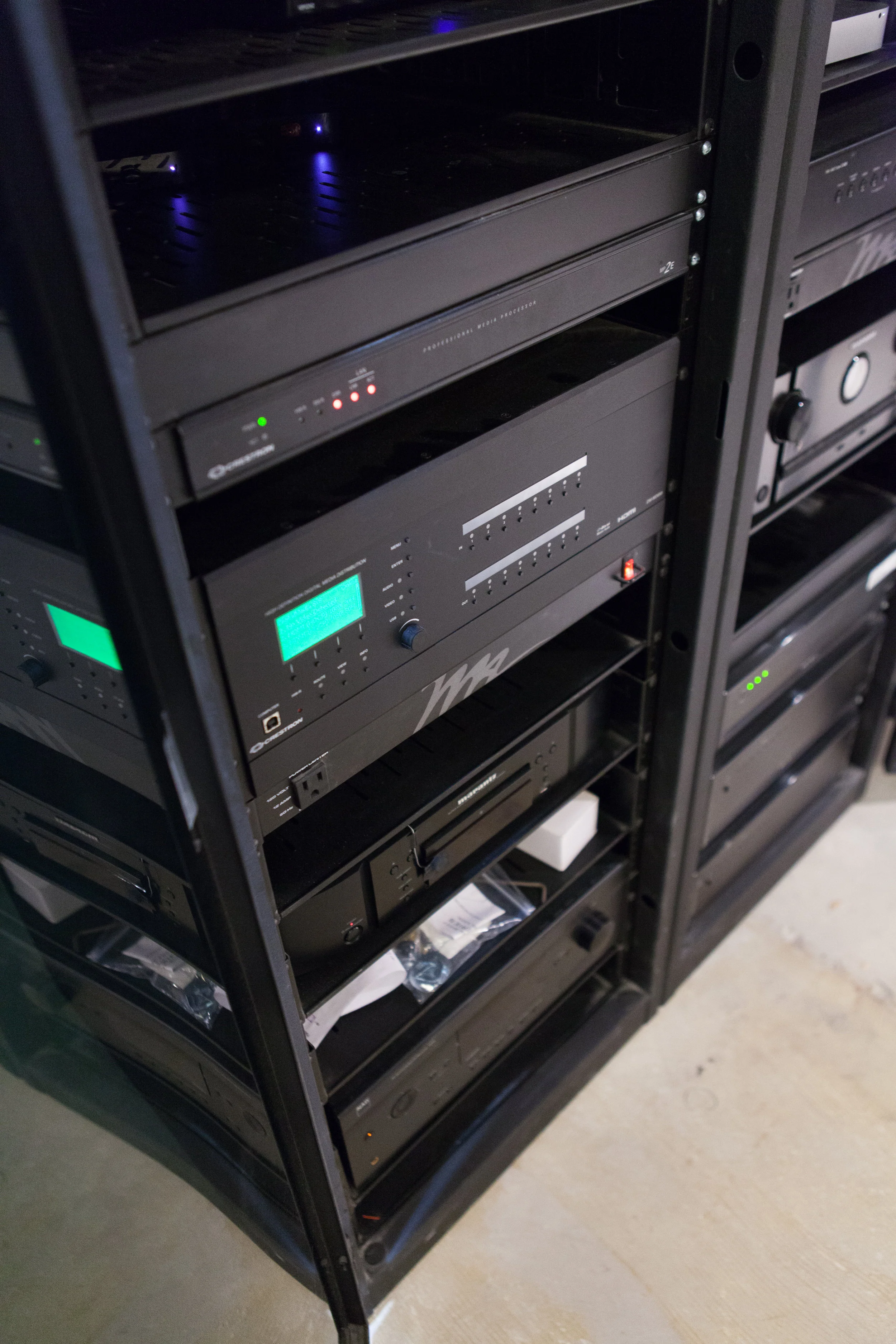 Rack assembly — Great Metropolitan Sound - Intelligent Home ...