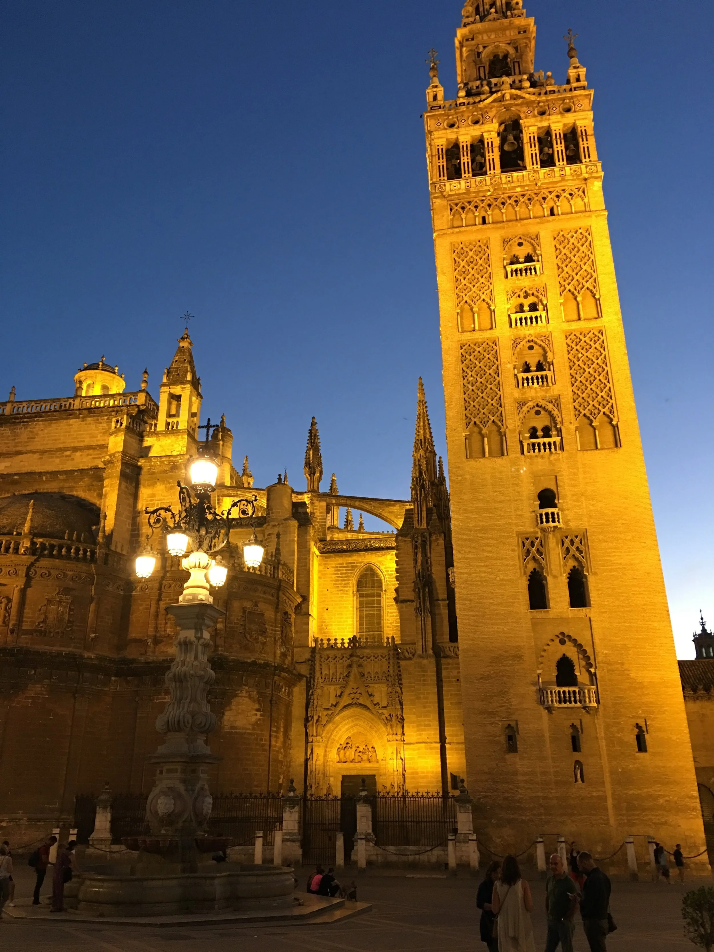 Spanish Motorcycle Diaries - Day 7 (part I). From Seville to Castel de Vide (Portugal) (May 2017)
