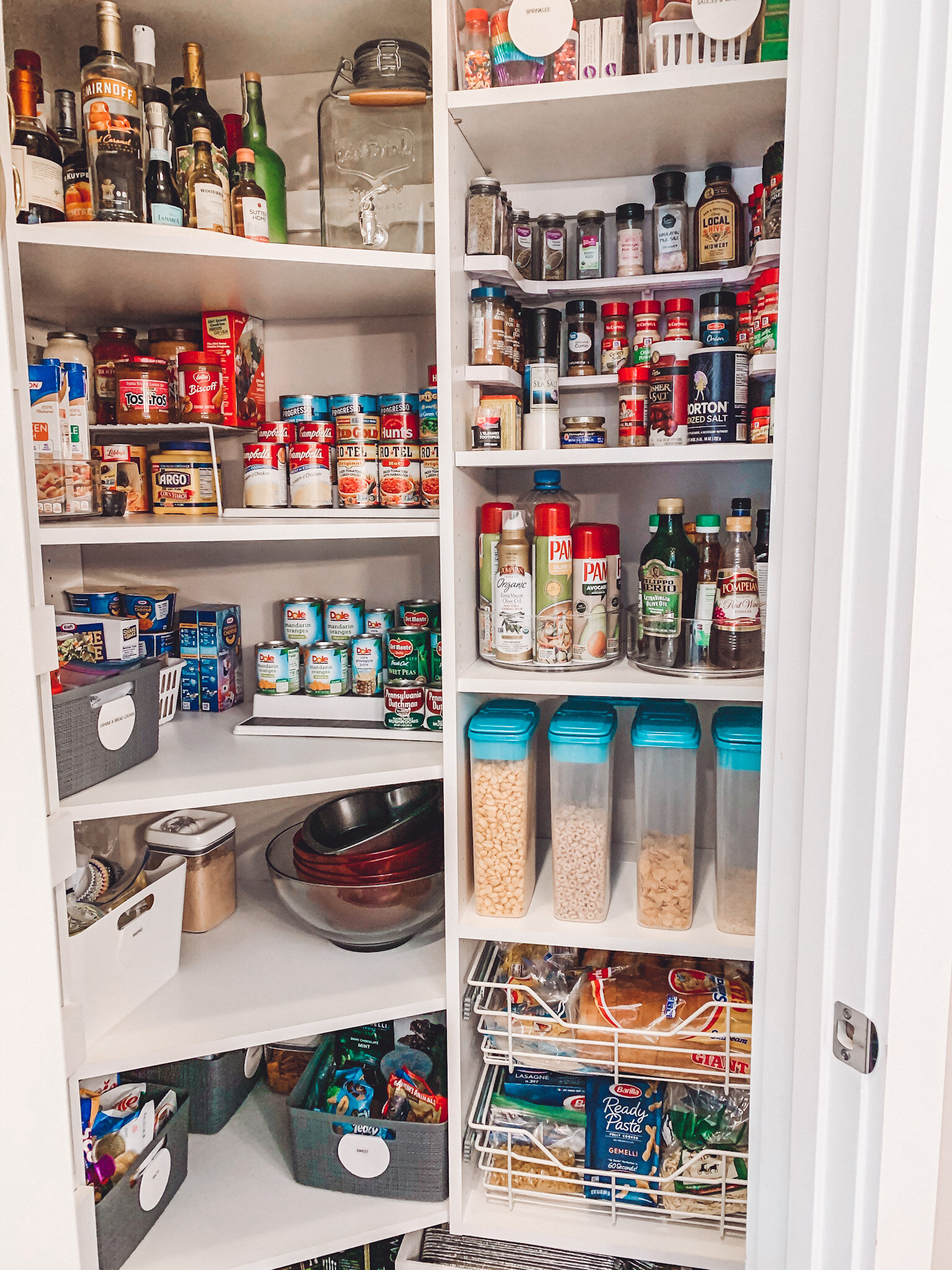 Kitchen-Pantry-Shelves.jpg