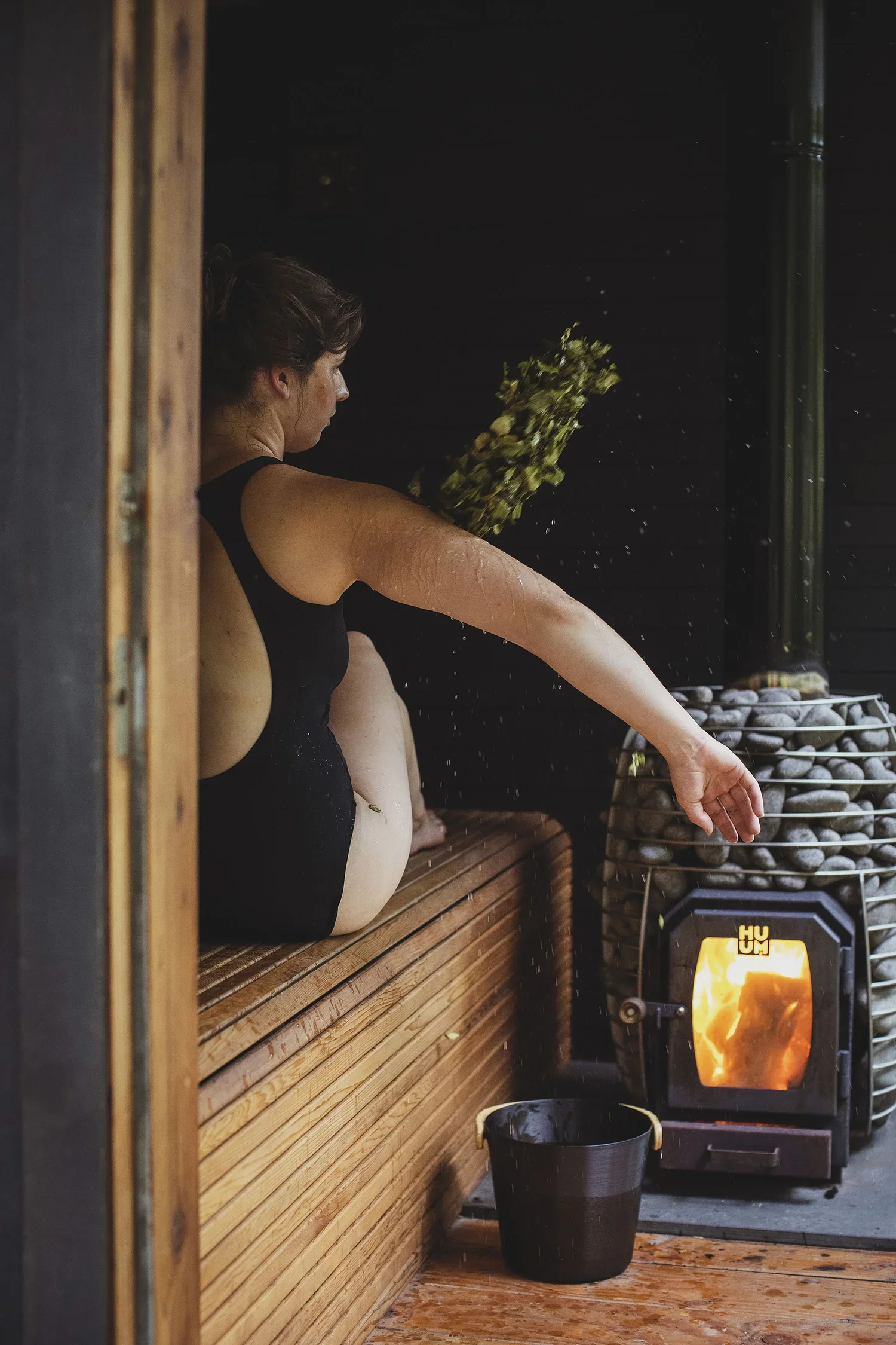 Heather_Birnie_Heartwood_Saunas_Log_Bag_Whisks_034_web.webp