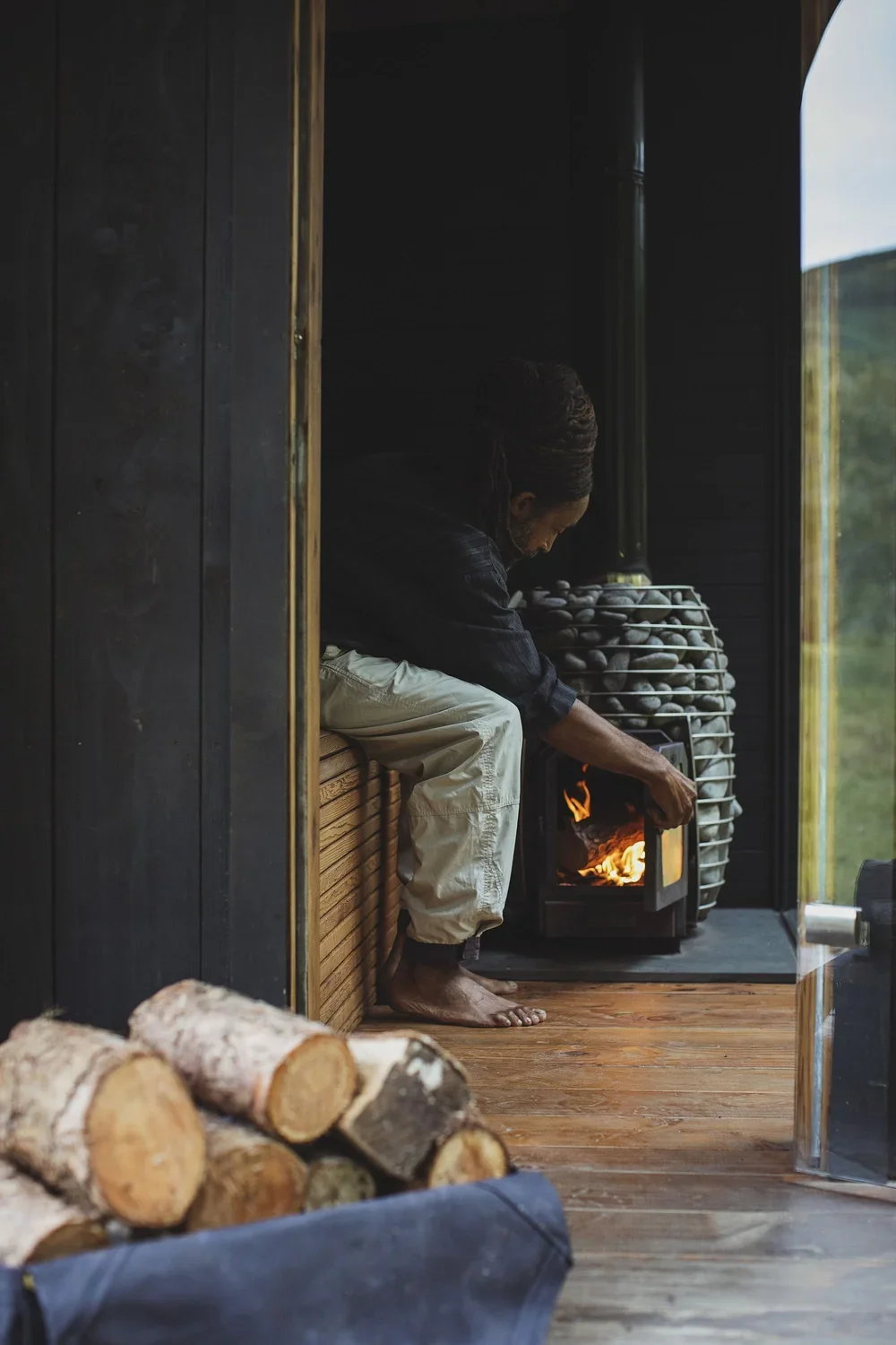 Heather_Birnie_Heartwood_Saunas_Log_Bag_Whisks_022_web.webp