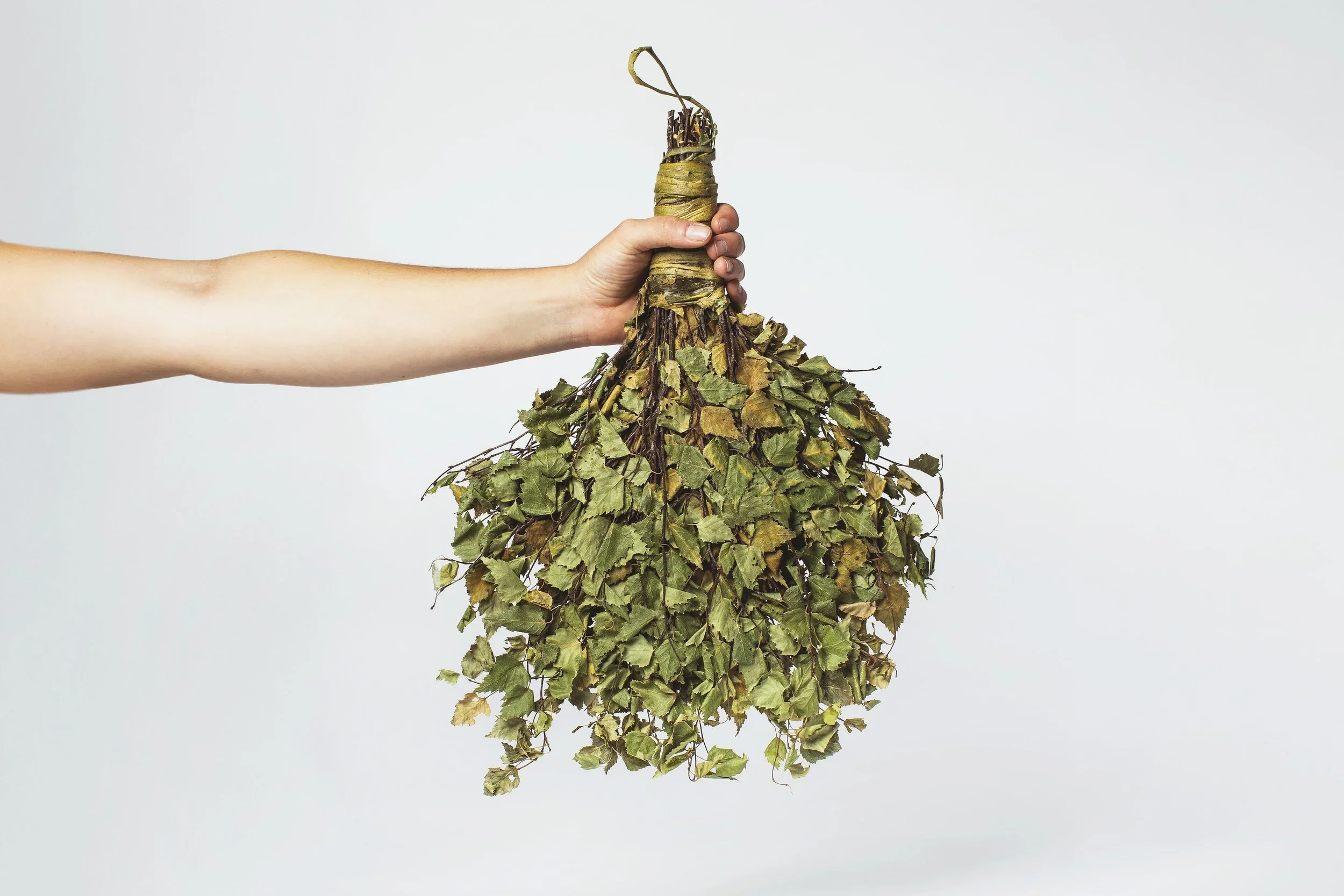 Heather_Birnie_Heartwood_Saunas_Whisks_Studio_003_web.webp
