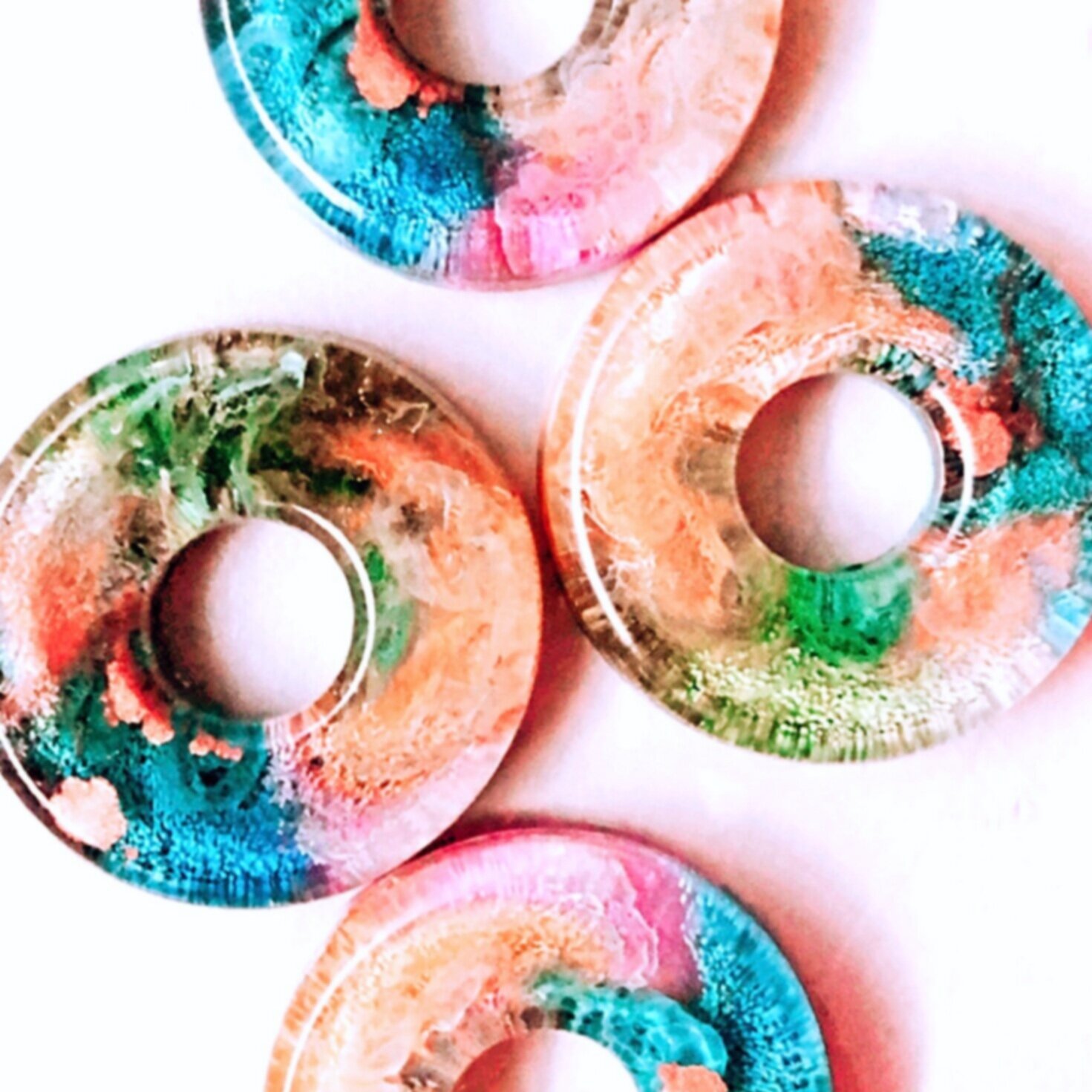 Psychedelic Donuts, 2020