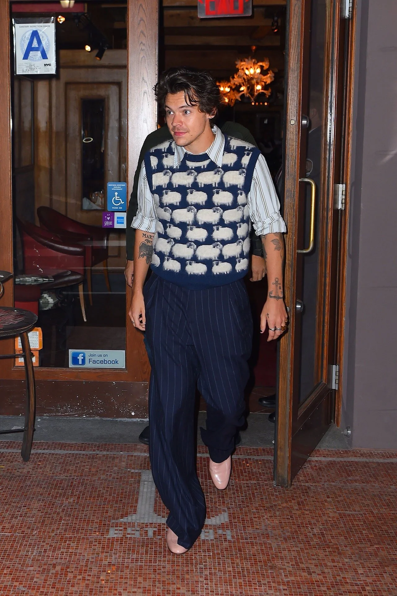 HARRY STYLES HASN'T ALWAYS WORN LILAC 
