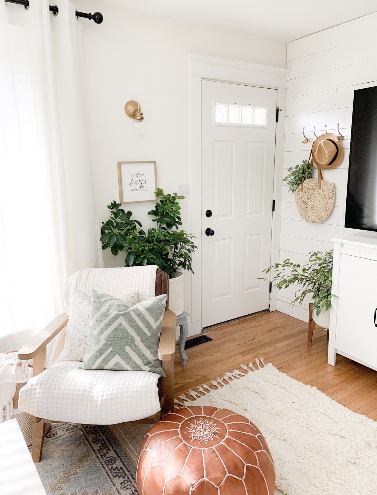 White Living Room, White Sectional, Decor, Boho Design - The Beauty Revival