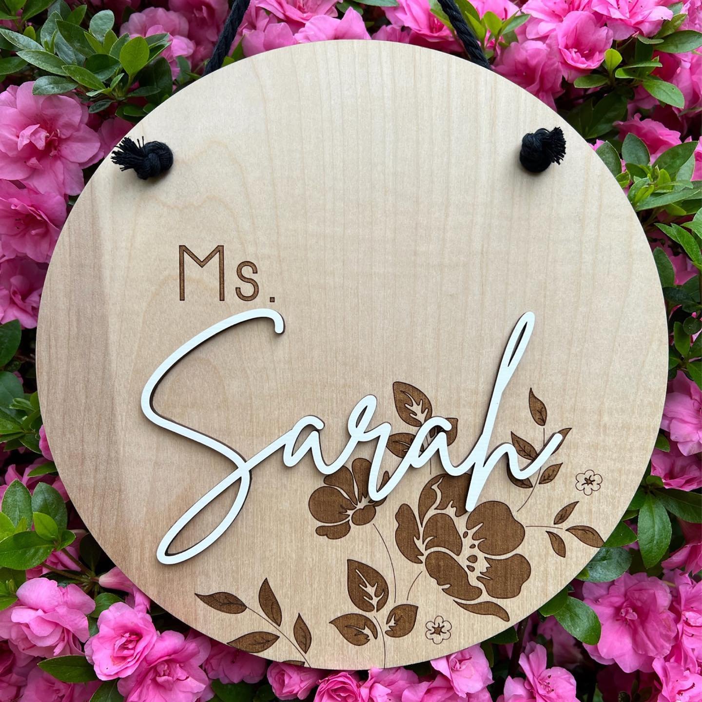 The perfect back to school 📚🖍 gift for your child&rsquo;s new teacher! This quality door sign is engraved 1/4&rdquo; thick birch plywood made to withstand countless years on the job. *Personalized with solid hardwood name and black cord for hanging