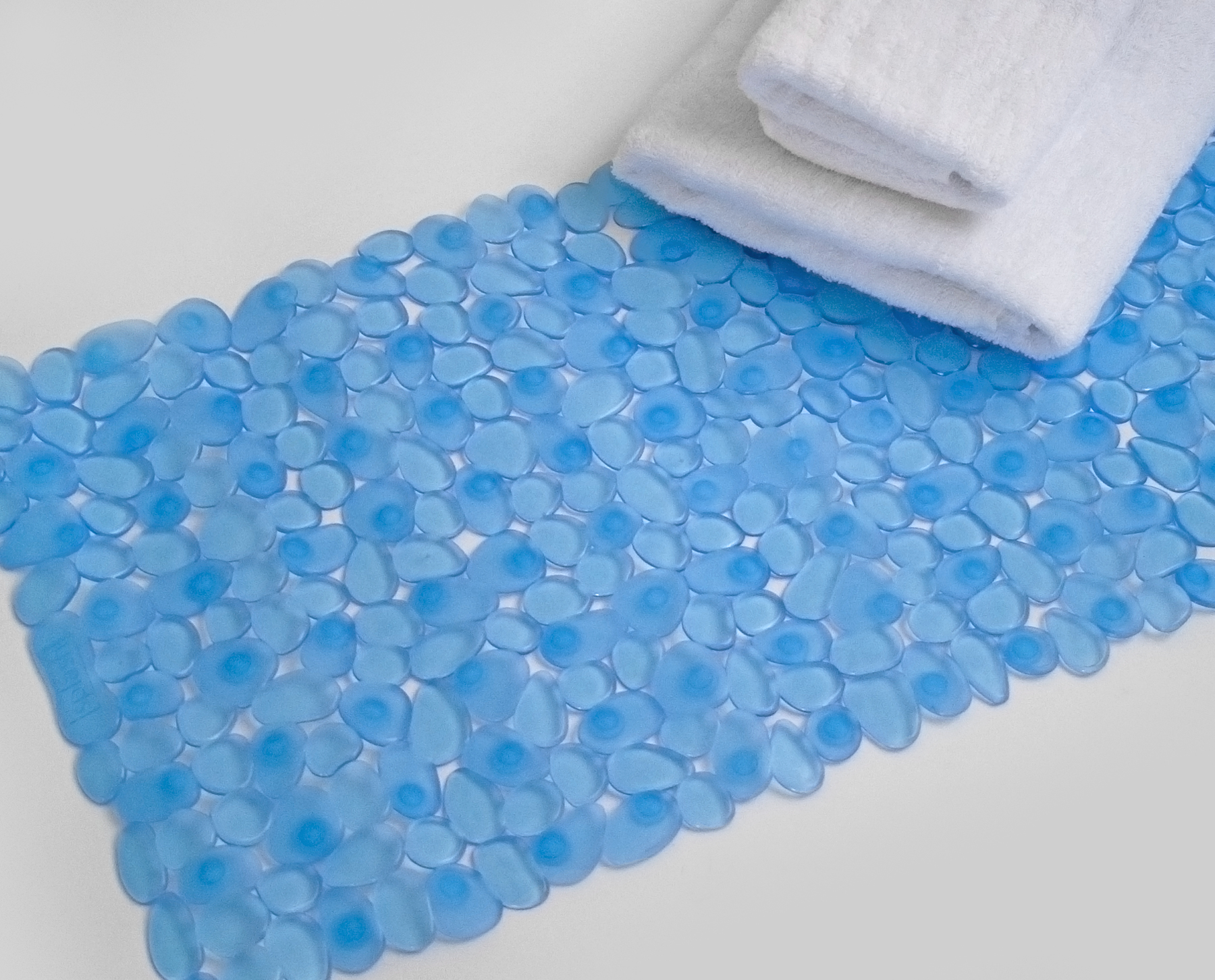 Puddles blue bath mat 