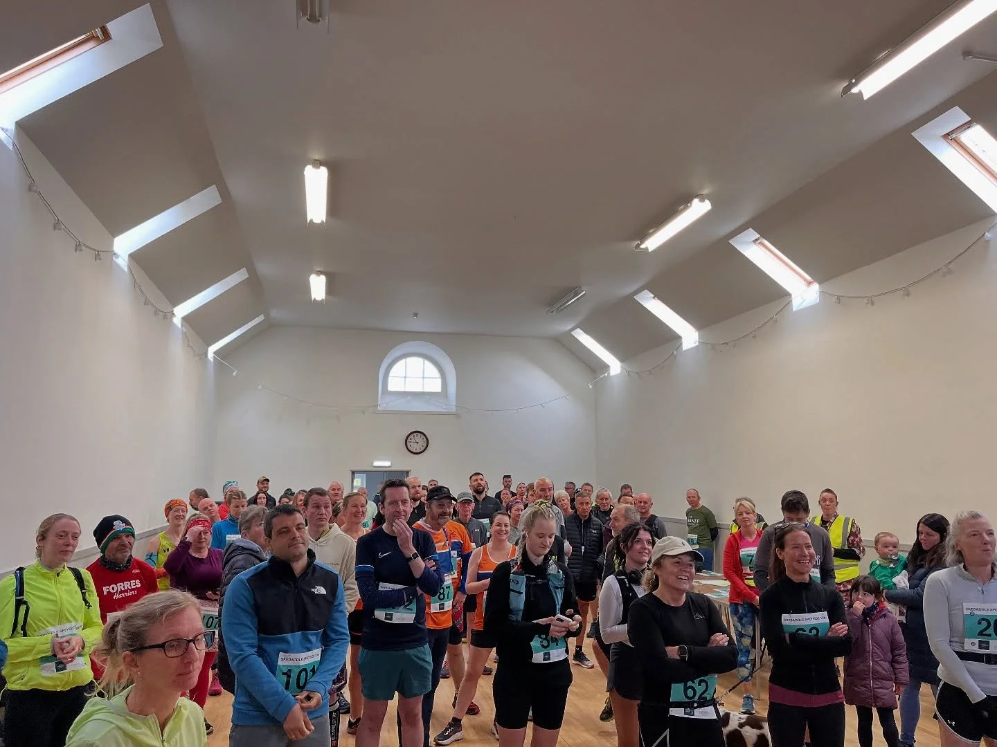 ✨🤩⛰️TWO DAYS TO GO 🏃&zwj;♀️⌛️

With so many of you lovely lot joining us, here&rsquo;s a quick reminder about car sharing and parking 🚗💨

📍 The race is point-to-point &mdash; you&rsquo;ll start in one place and finish in another.
That&rsquo;s wh