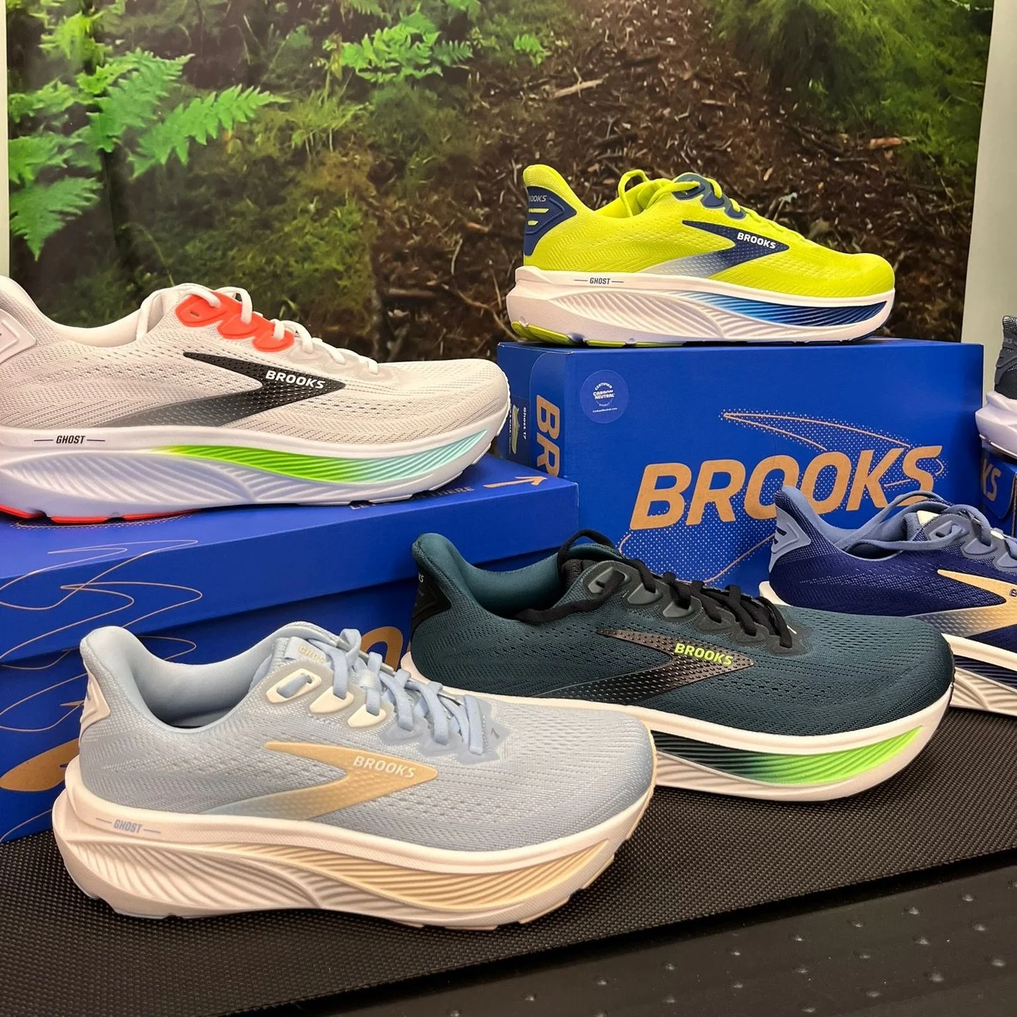 20 %  OFF. 😳😳 These selected lines are reduced to clear ahead of new season stock arrivals. 

Brooks Ghost 17 ‼️ A customer favourite the Ghost range is suitable for all levels ; from zippy park runs to lengthy training sessions. A great addition t