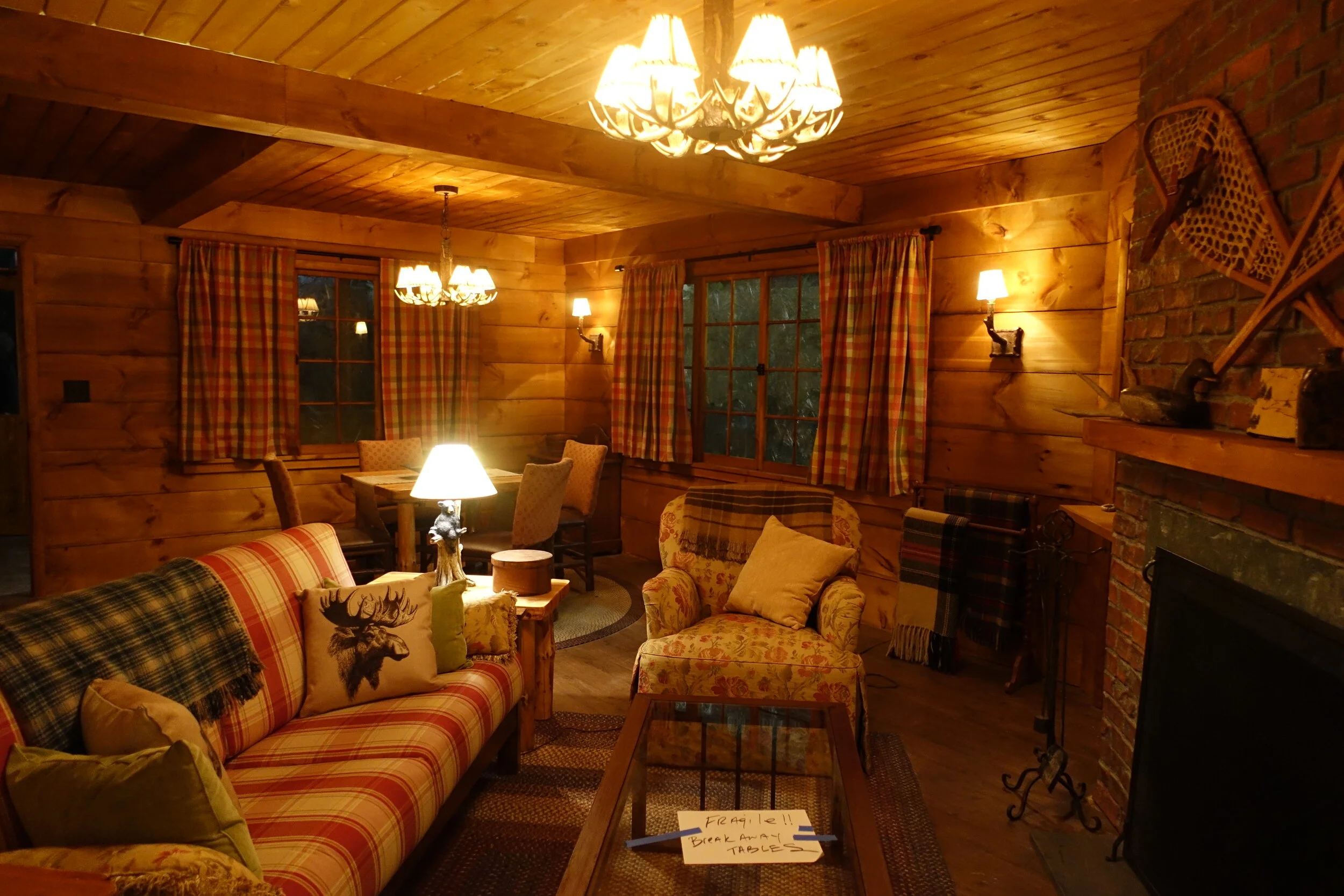 Winter Cabin - Room