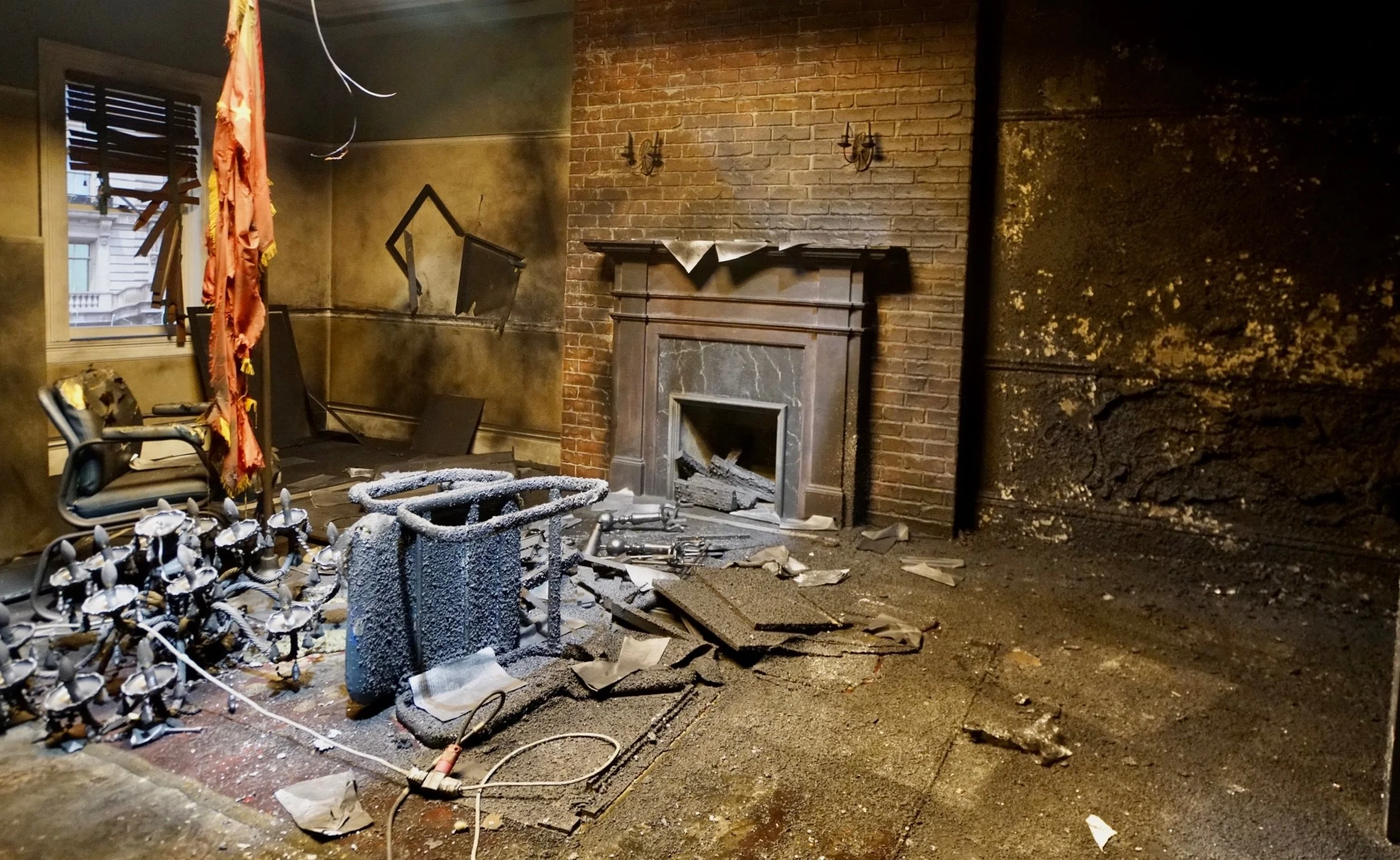 Destroyed Consulate 01