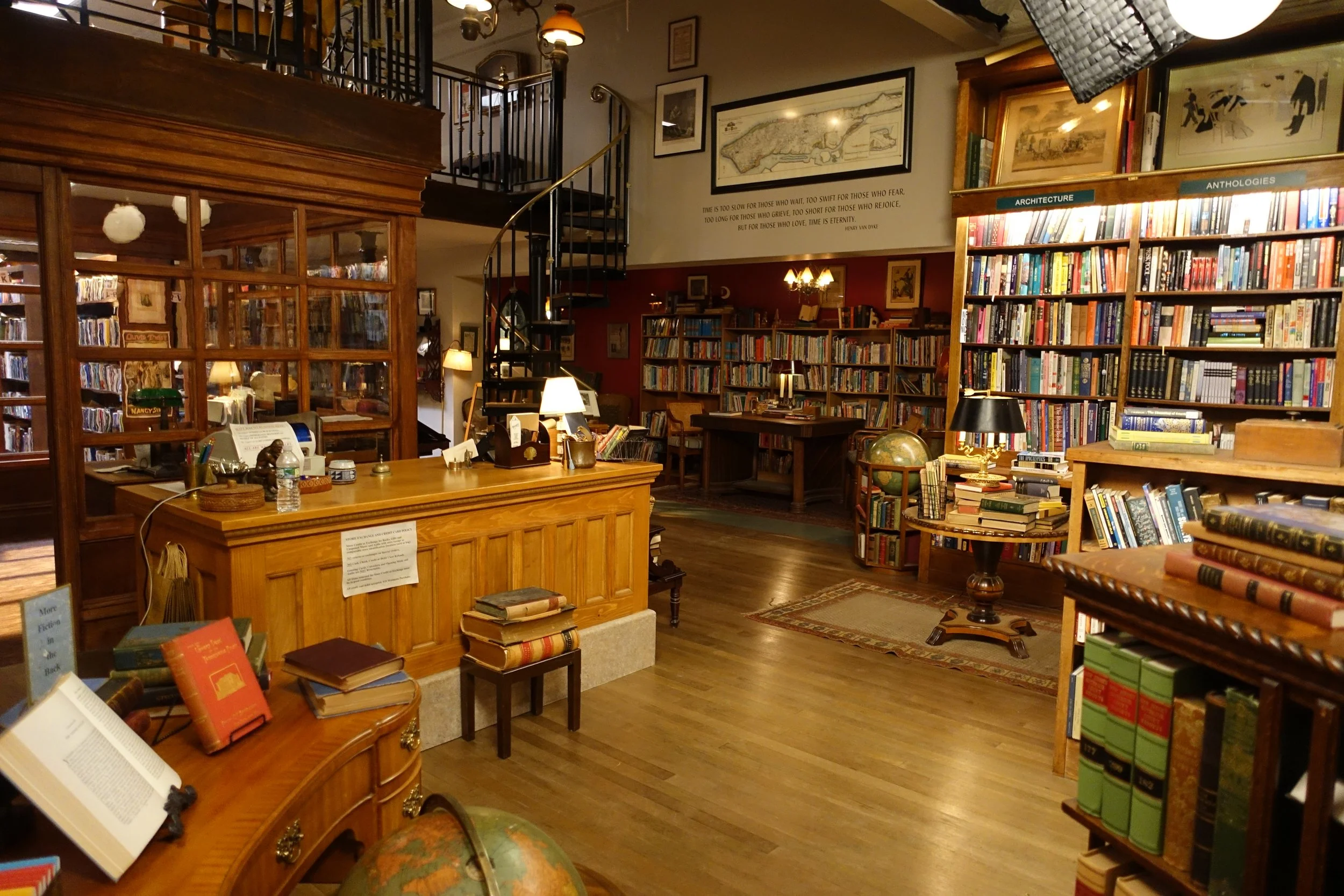 YOU Season 5 - INT Bookstore