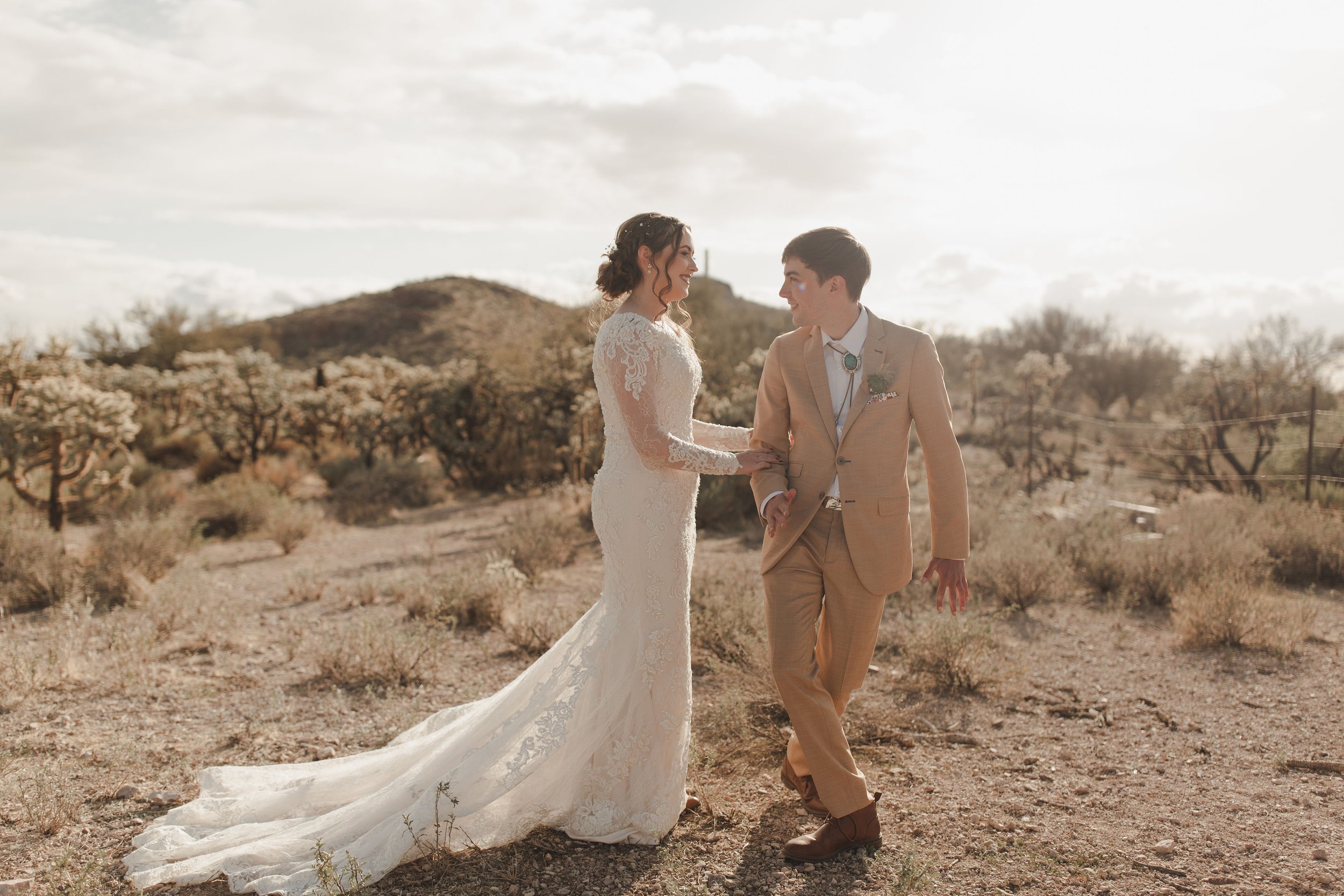 Intimate Desert Wedding at the Superstition Mountains | Arizona Wedding Photographer24.jpg