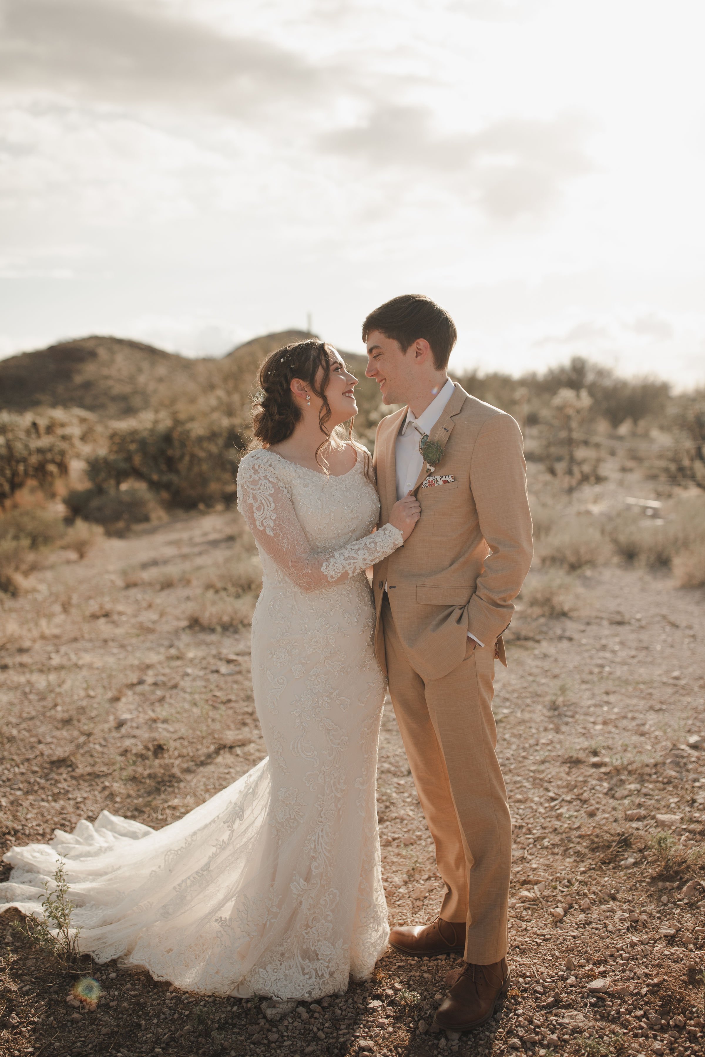 Intimate Desert Wedding at the Superstition Mountains | Arizona Wedding Photographer34.jpg