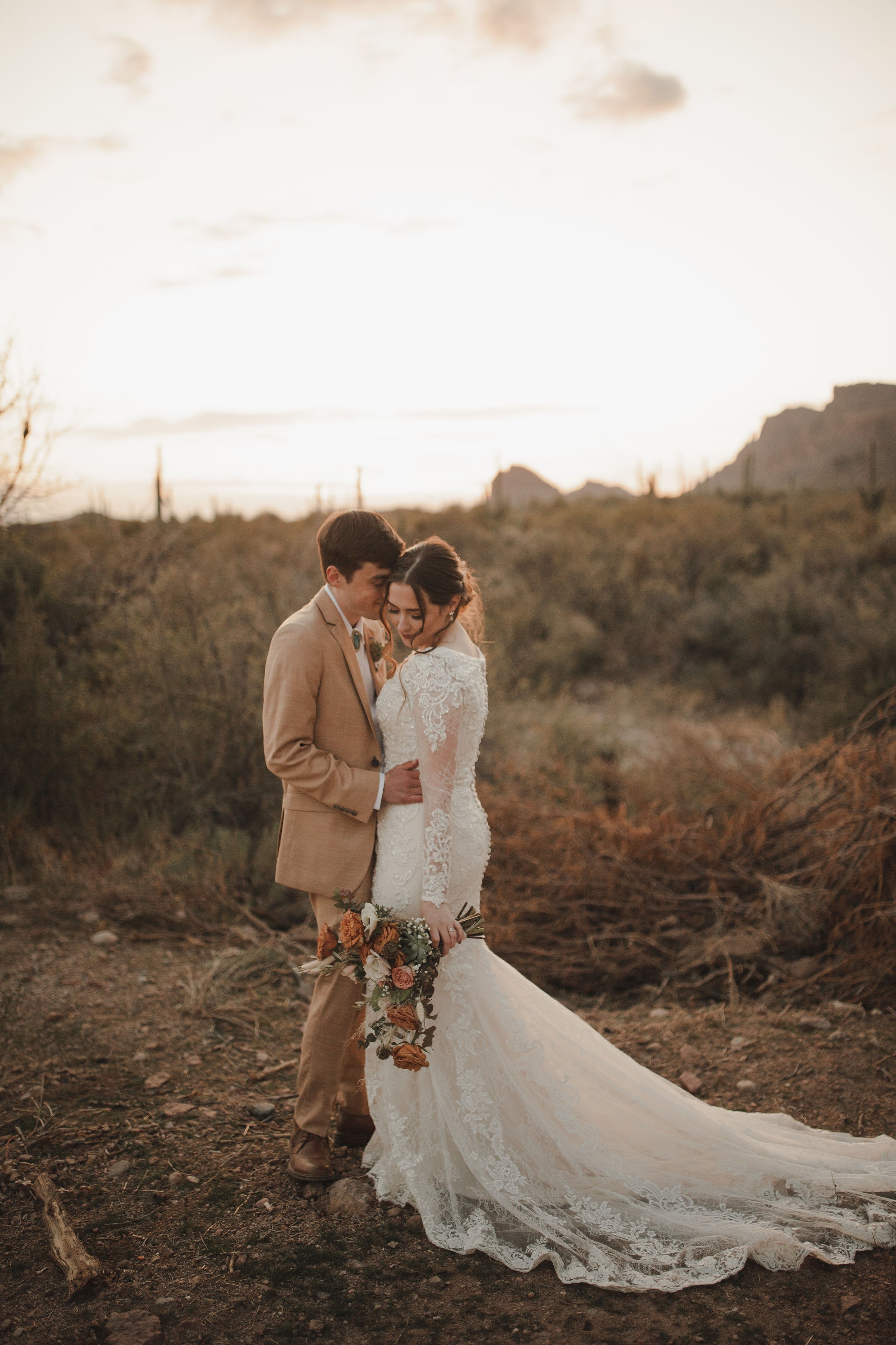 Intimate Desert Wedding at the Superstition Mountains | Arizona Wedding Photographer59.jpg