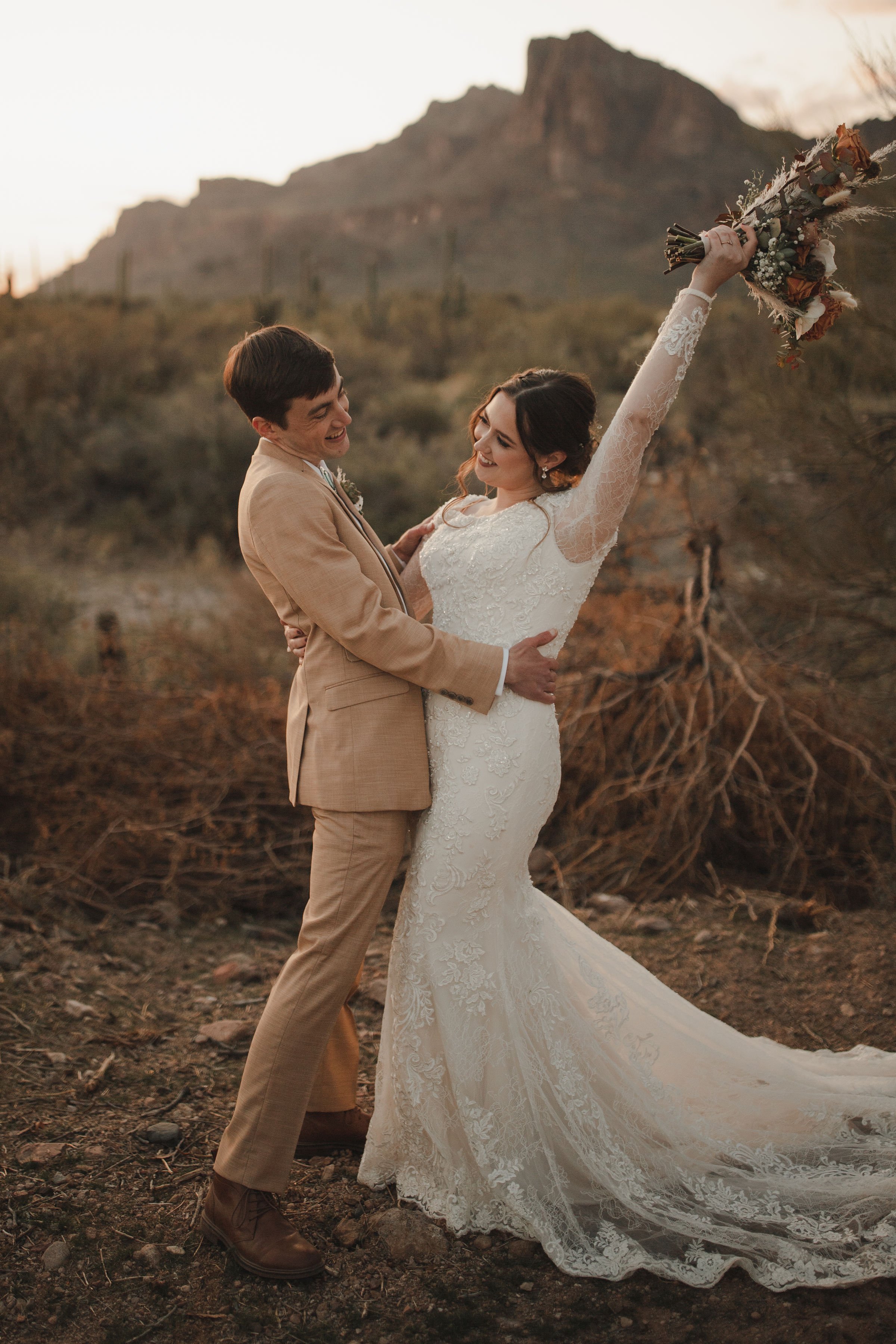 Intimate Desert Wedding at the Superstition Mountains | Arizona Wedding Photographer60.jpg