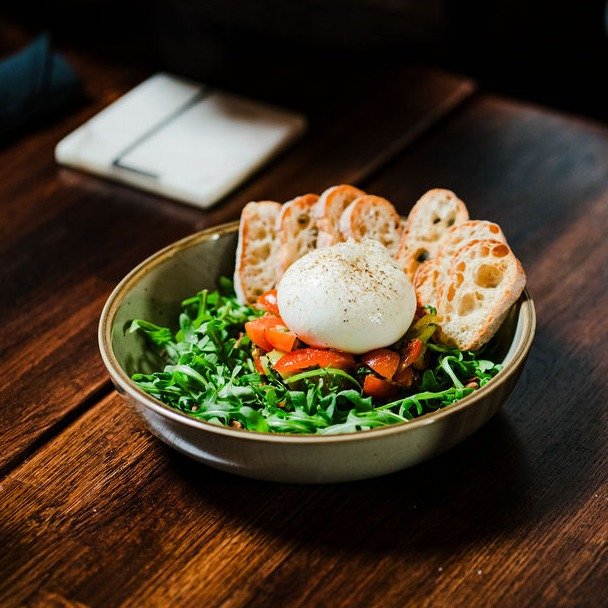 Burrata and cocktails are always a good idea.

#georgetowndc #cocktailbar #dcdrinks #garnishgame #dcspot #dcfoodie