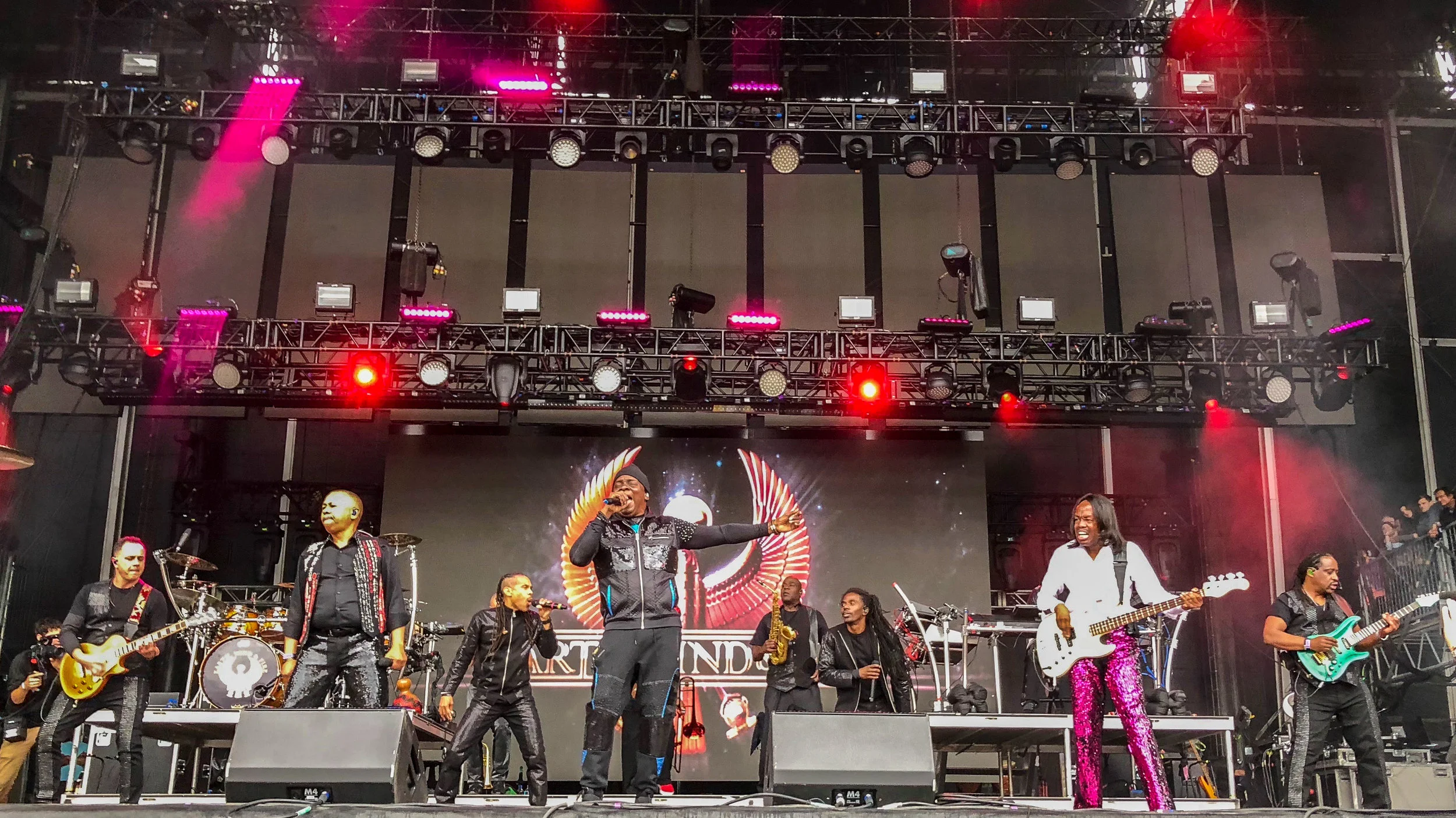 Earth, Wind & Fire
