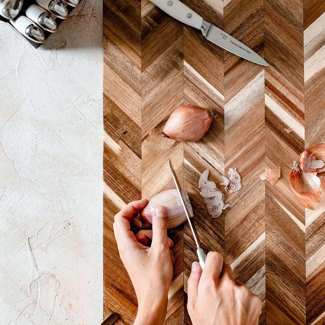 Salade de lentilles, pickles d'échalotes et saumon fumé — Fumoirs gosselin